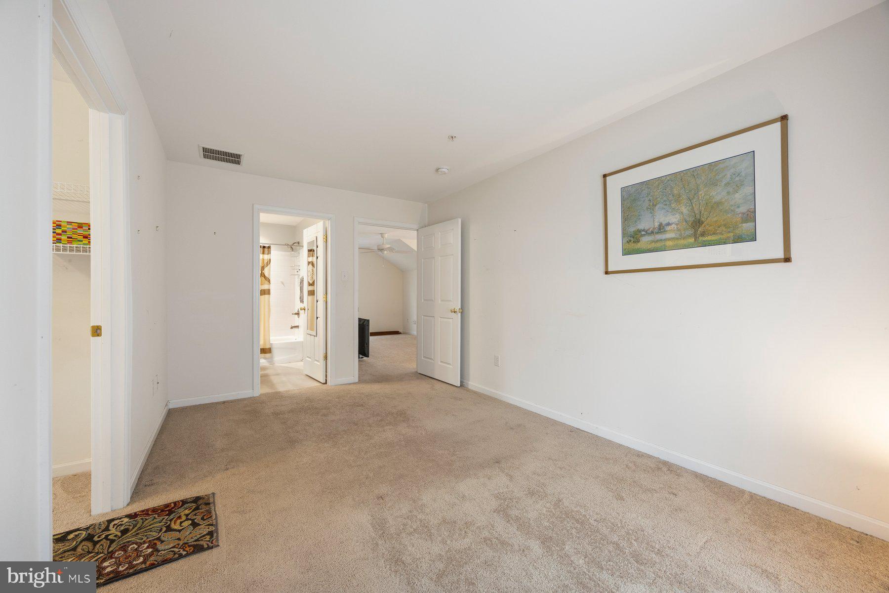 GOLDEN VIEW - Residential