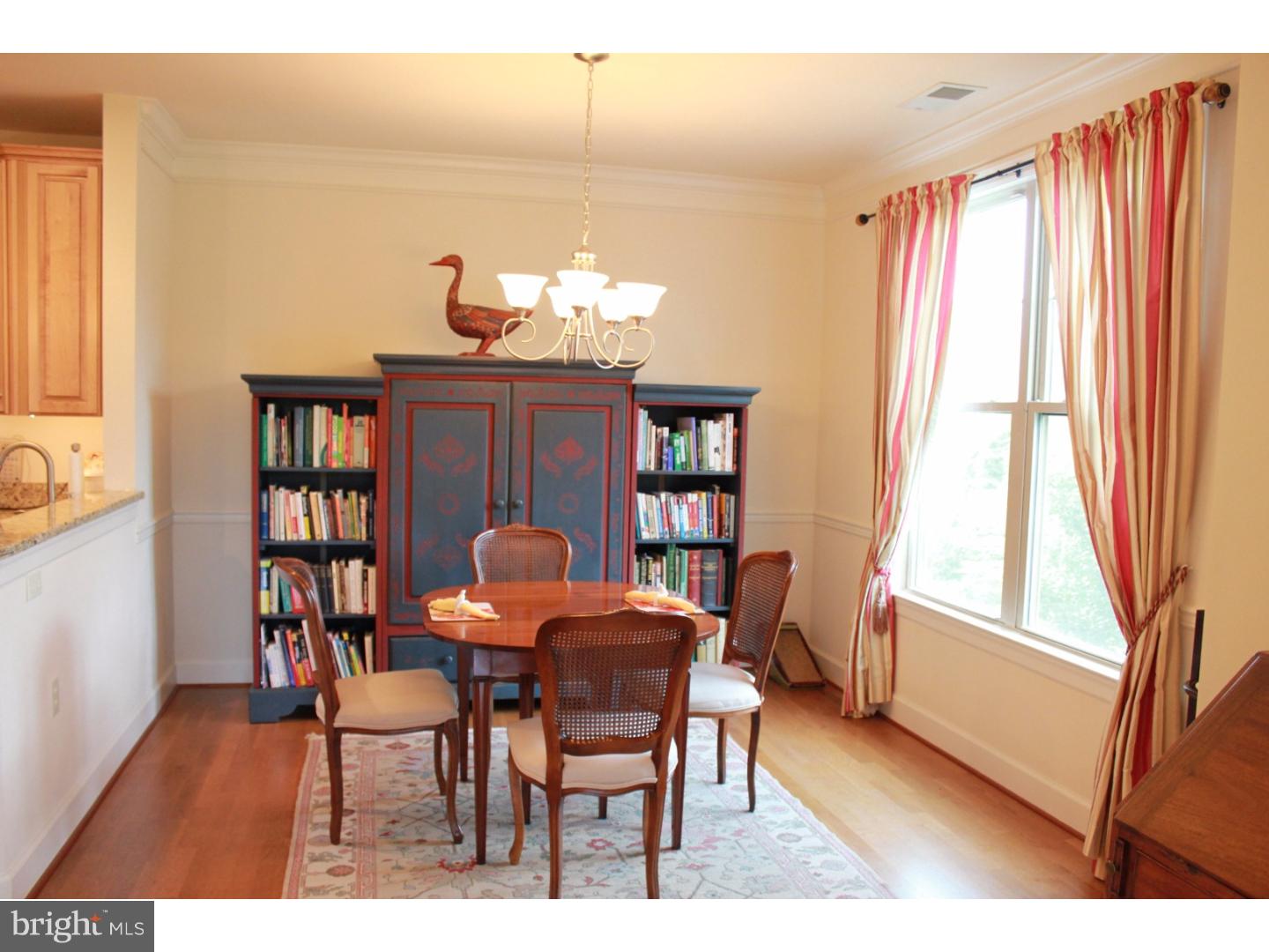 TERRAZZA NEWTOWN SQR - Residential