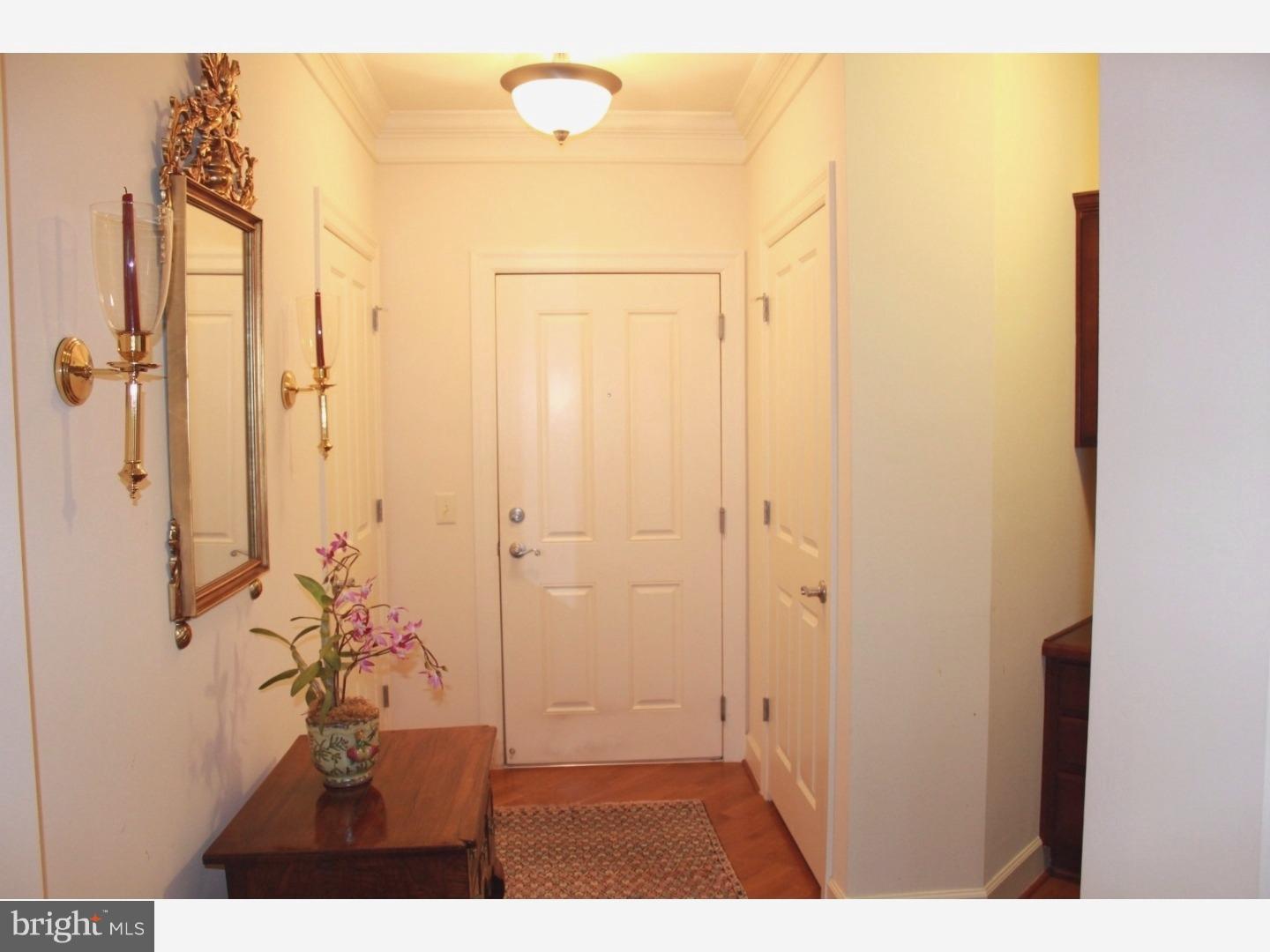 TERRAZZA NEWTOWN SQR - Residential