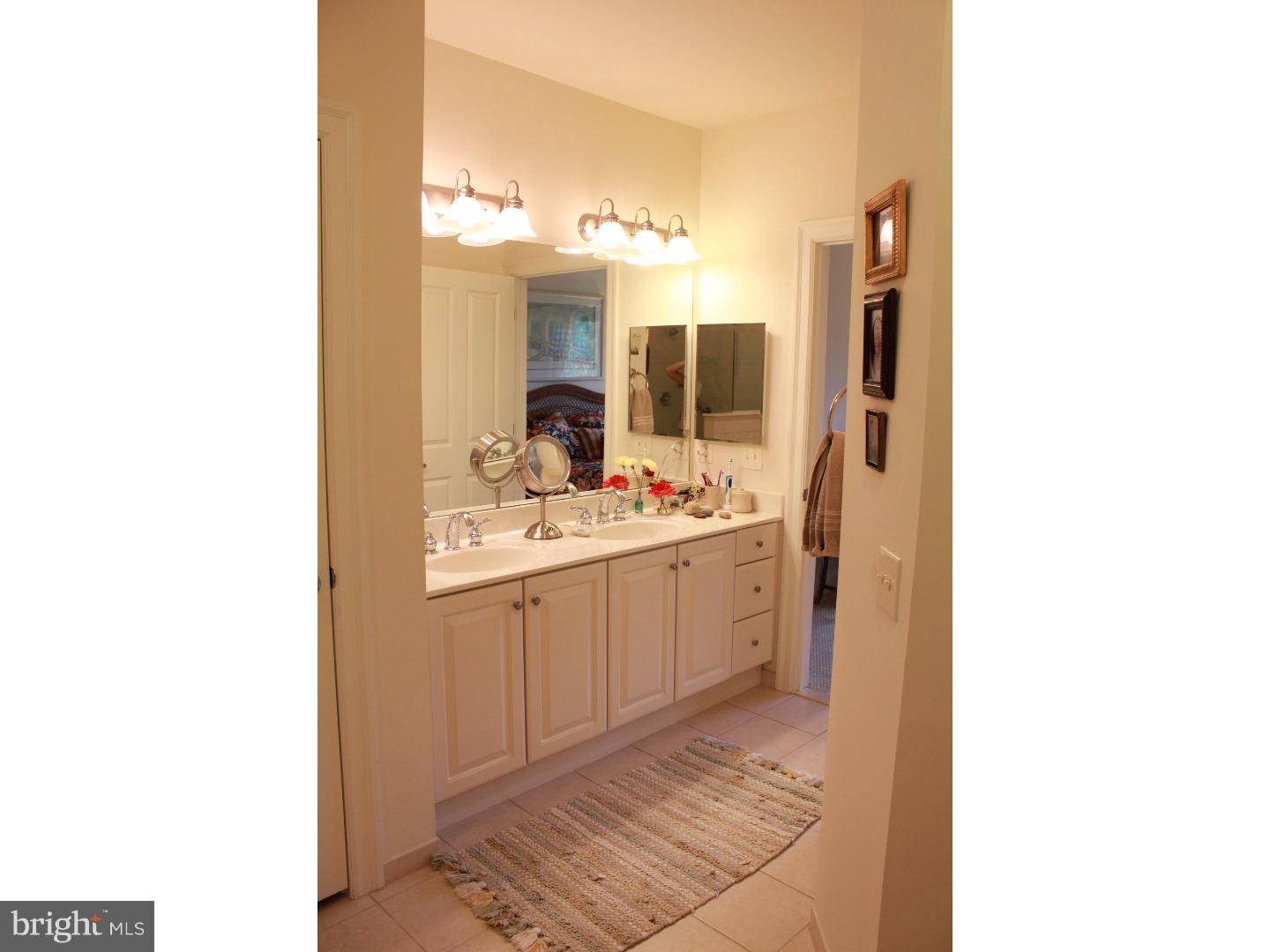 TERRAZZA NEWTOWN SQR - Residential