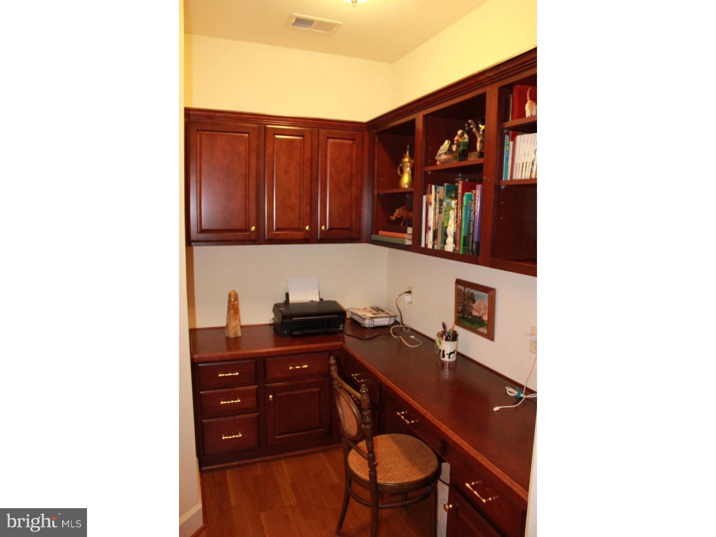 TERRAZZA NEWTOWN SQR - Residential