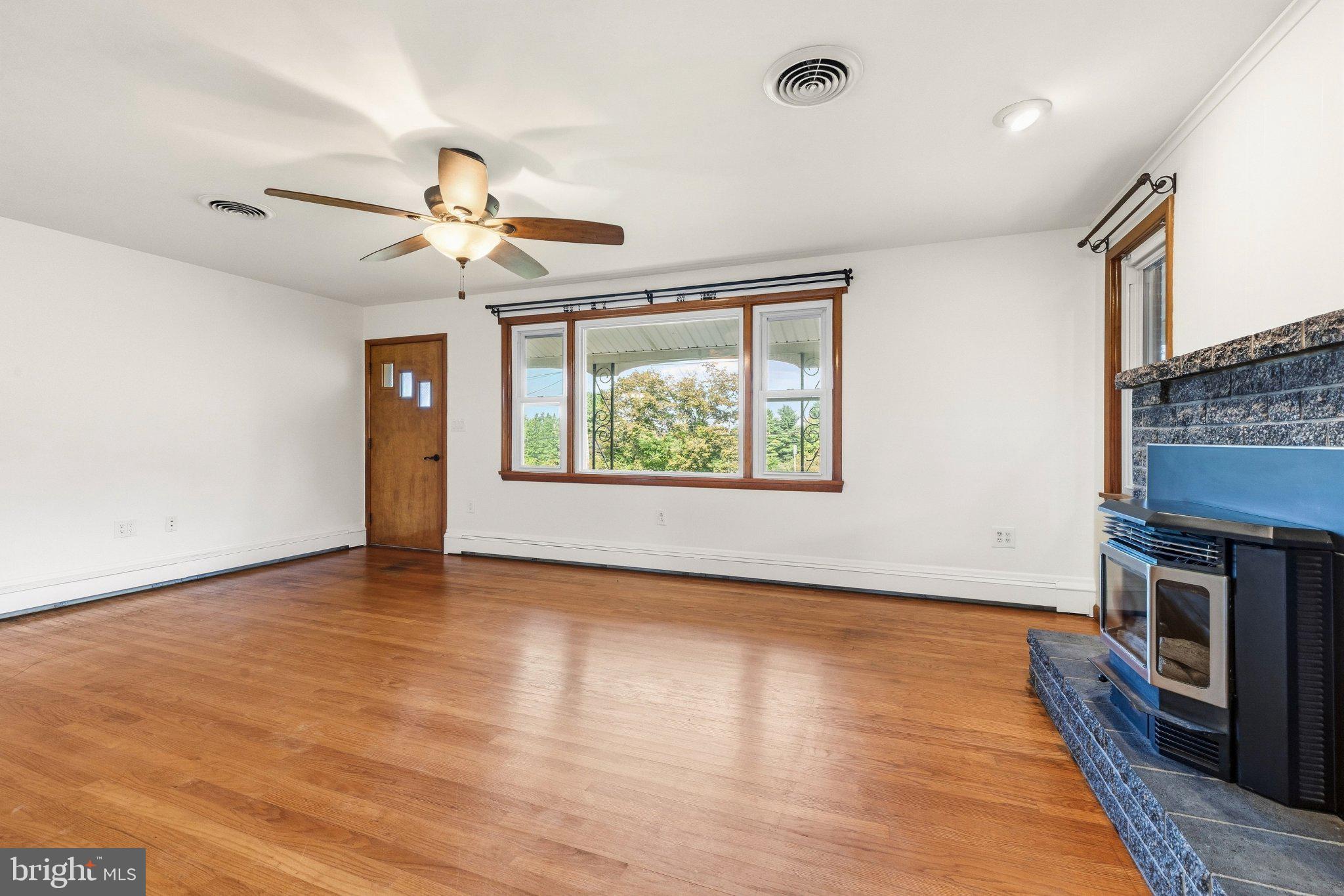 12157 WOODSBORO PIKE