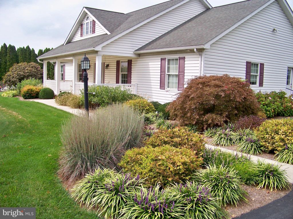 Photo of 426 W Fritz Avenue, QUARRYVILLE, PA 17566 (MLS # PALA2057684)