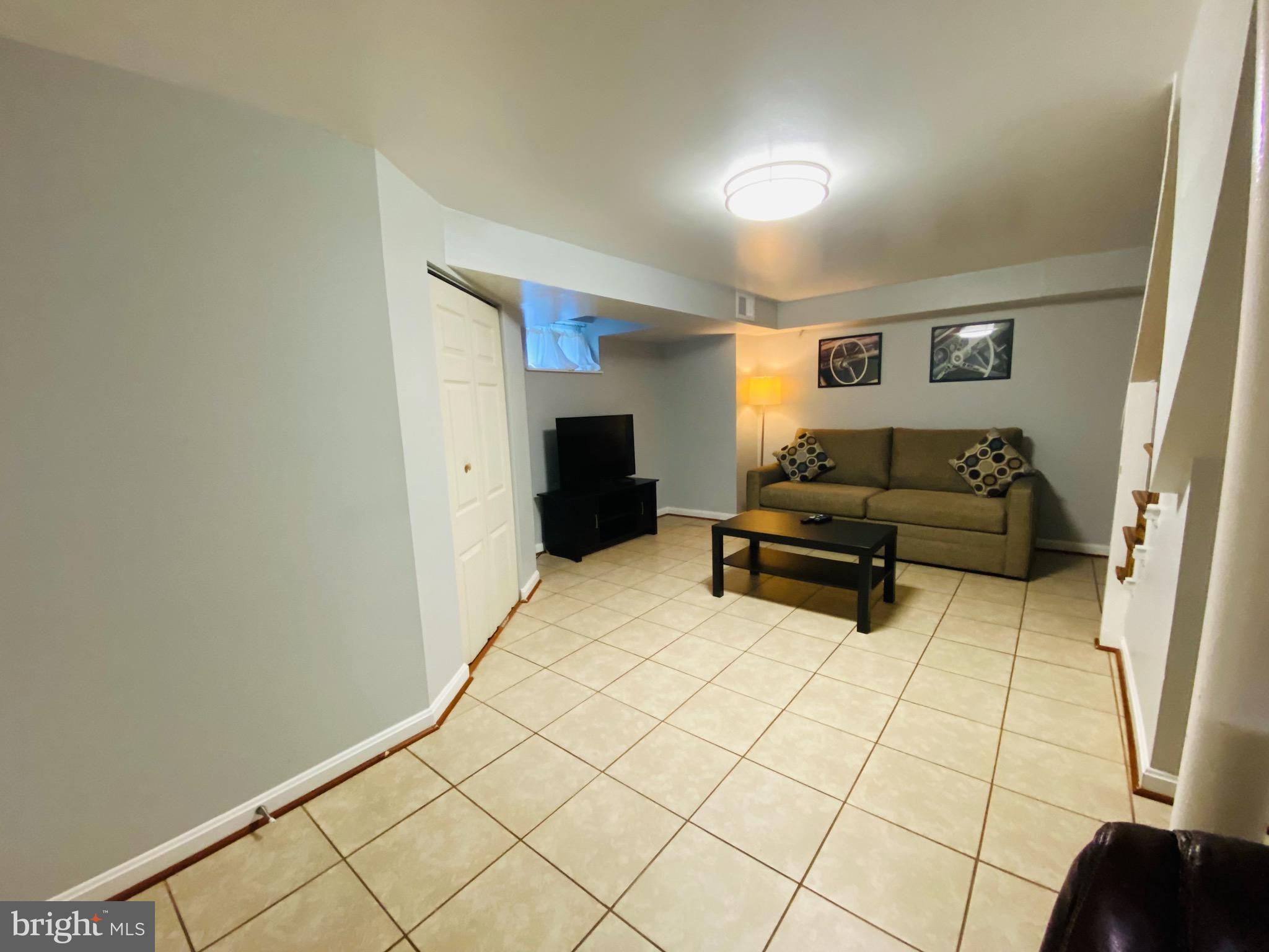 WAKEFIELD - Residential Lease