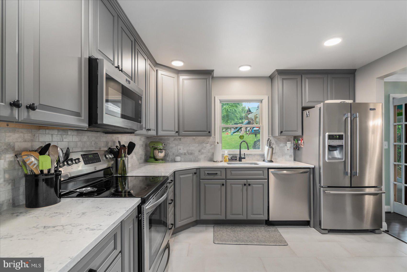 KINGSWOOD - Residential