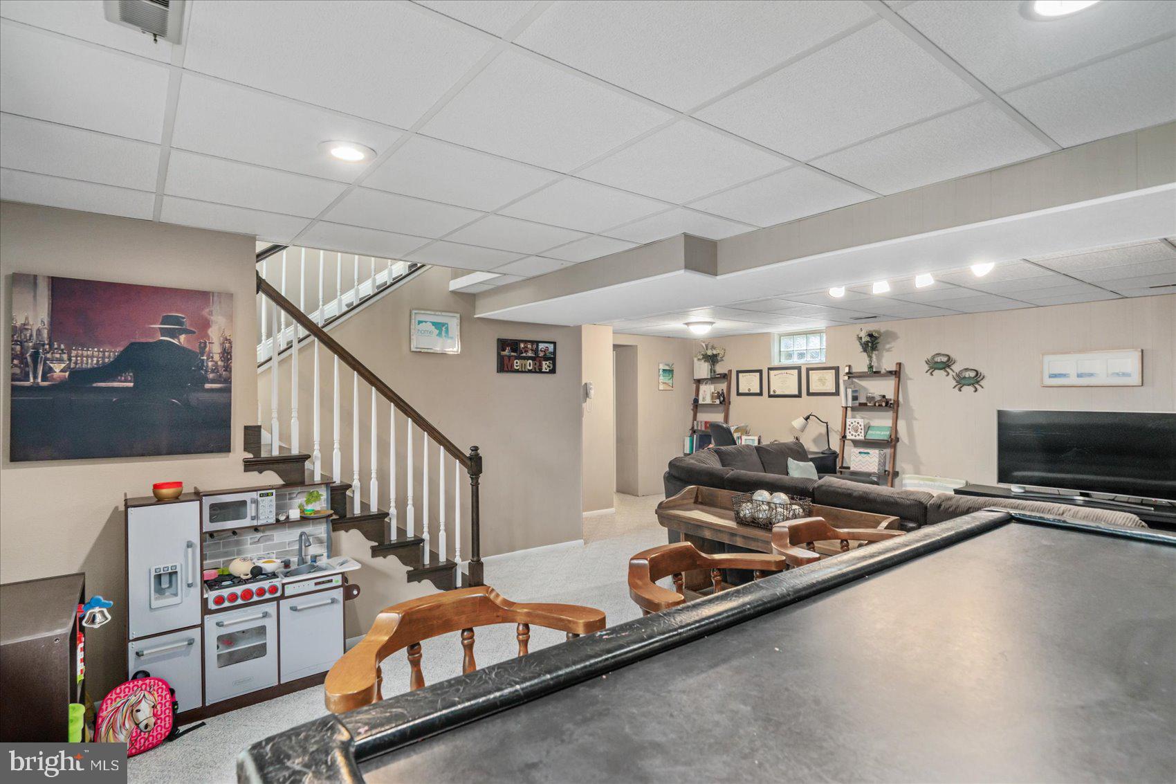 KINGSWOOD - Residential