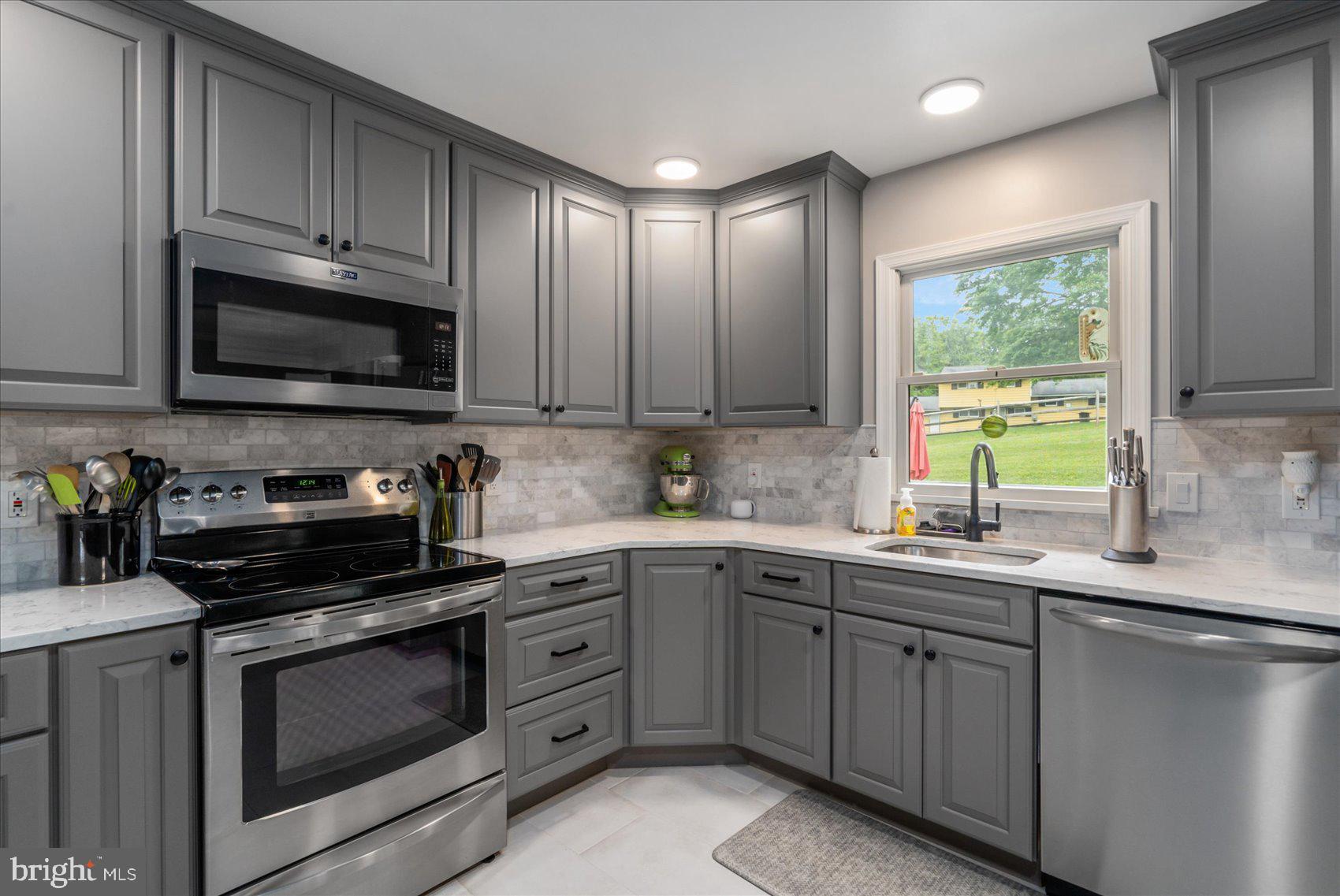 KINGSWOOD - Residential