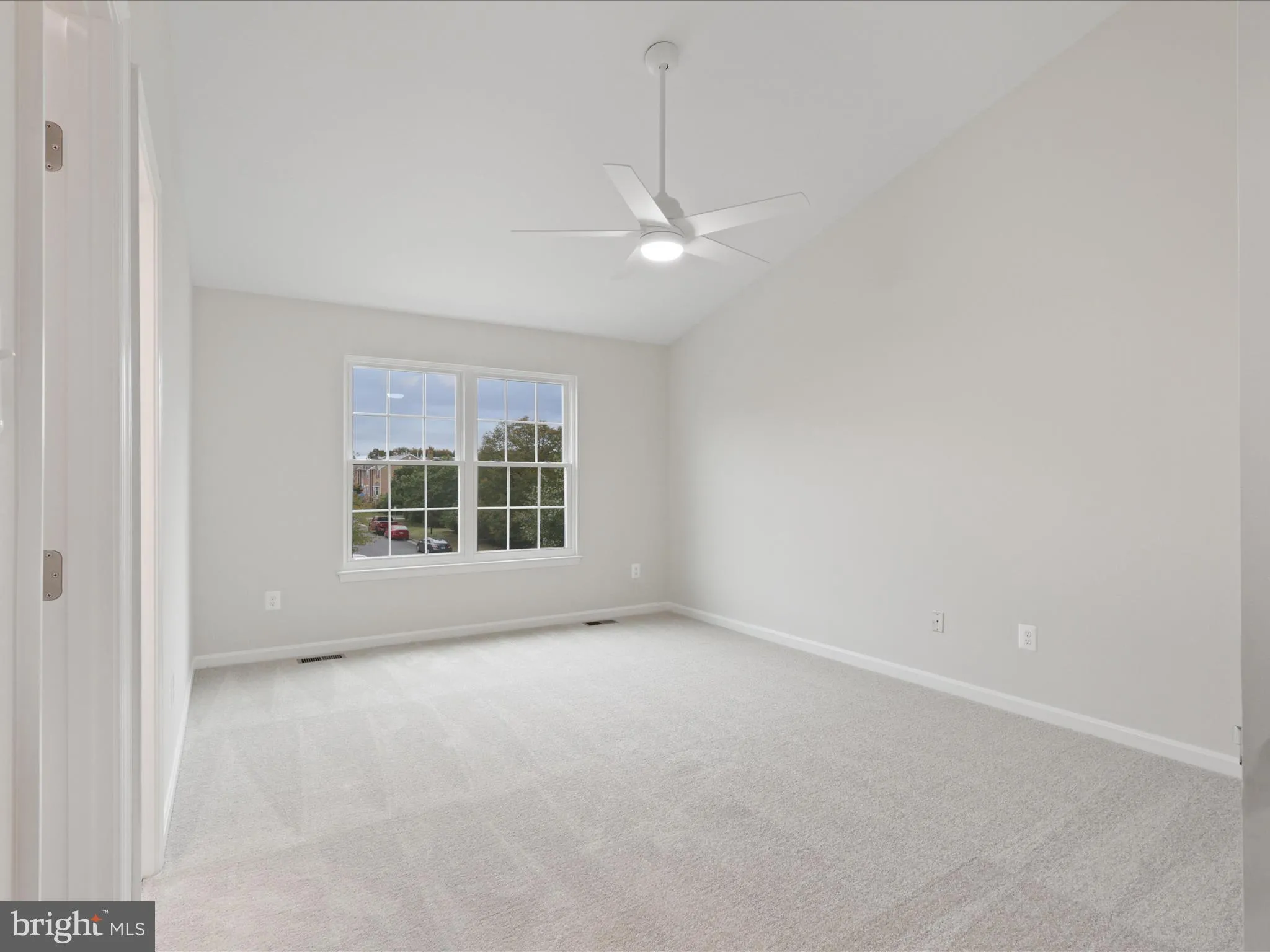 Sterling, Virginia 20164, United States, 4 Bedrooms Bedrooms, ,4 BathroomsBathrooms,Residential,Active,226204