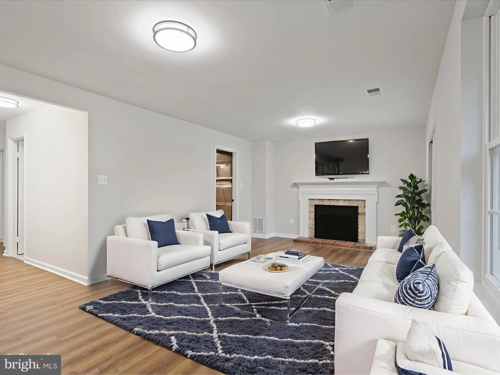 Sterling, Virginia 20164, United States, 4 Bedrooms Bedrooms, ,4 BathroomsBathrooms,Residential,Active,226204