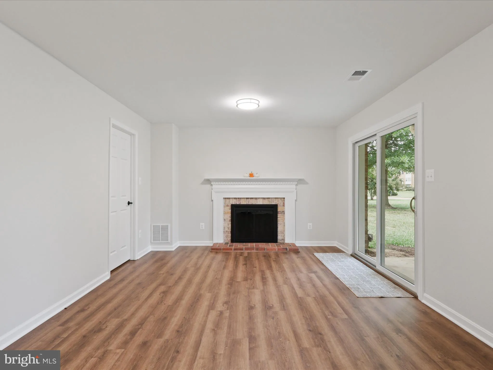 Sterling, Virginia 20164, United States, 4 Bedrooms Bedrooms, ,4 BathroomsBathrooms,Residential,Active,226204