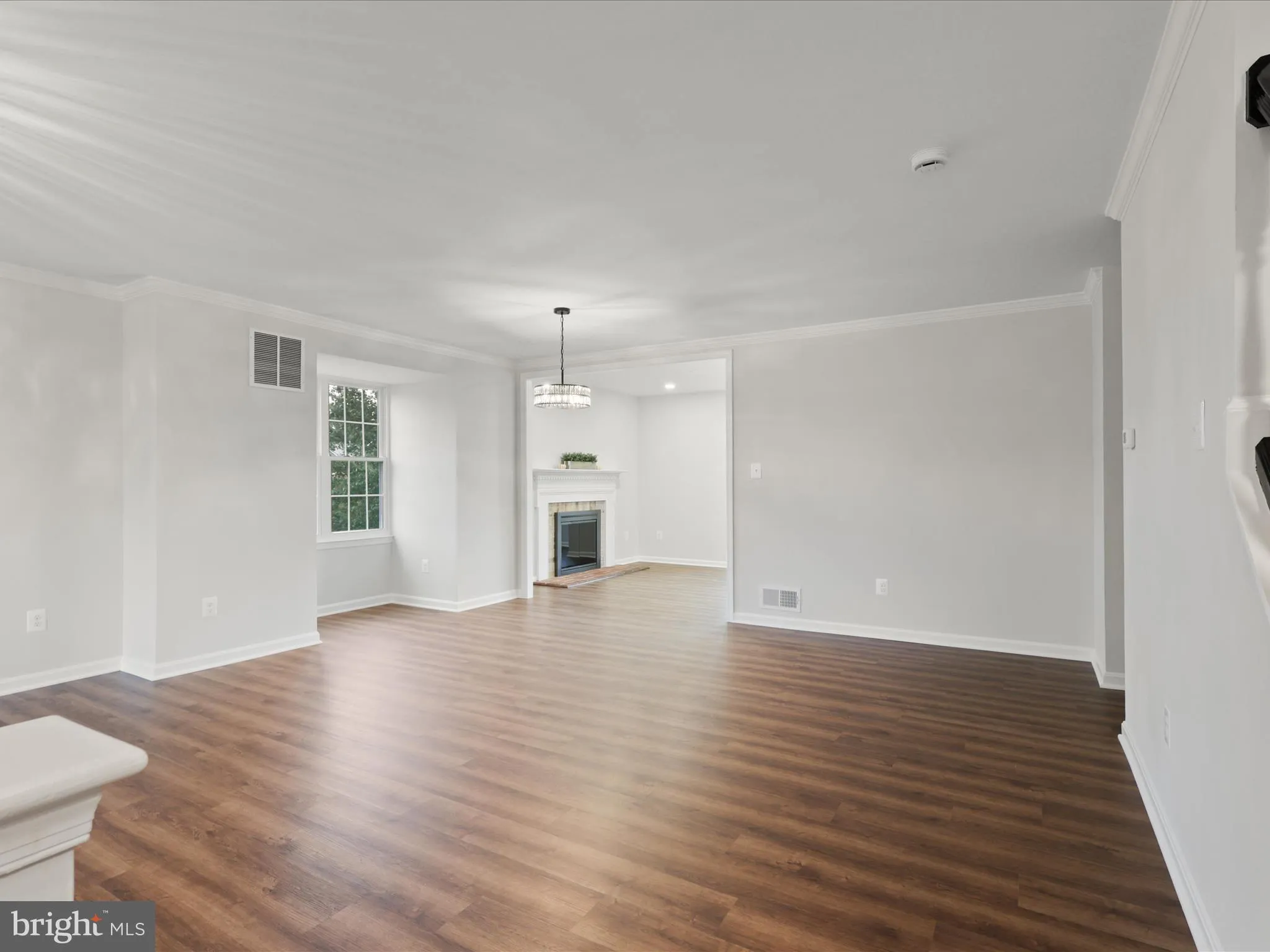 Sterling, Virginia 20164, United States, 4 Bedrooms Bedrooms, ,4 BathroomsBathrooms,Residential,Active,226204