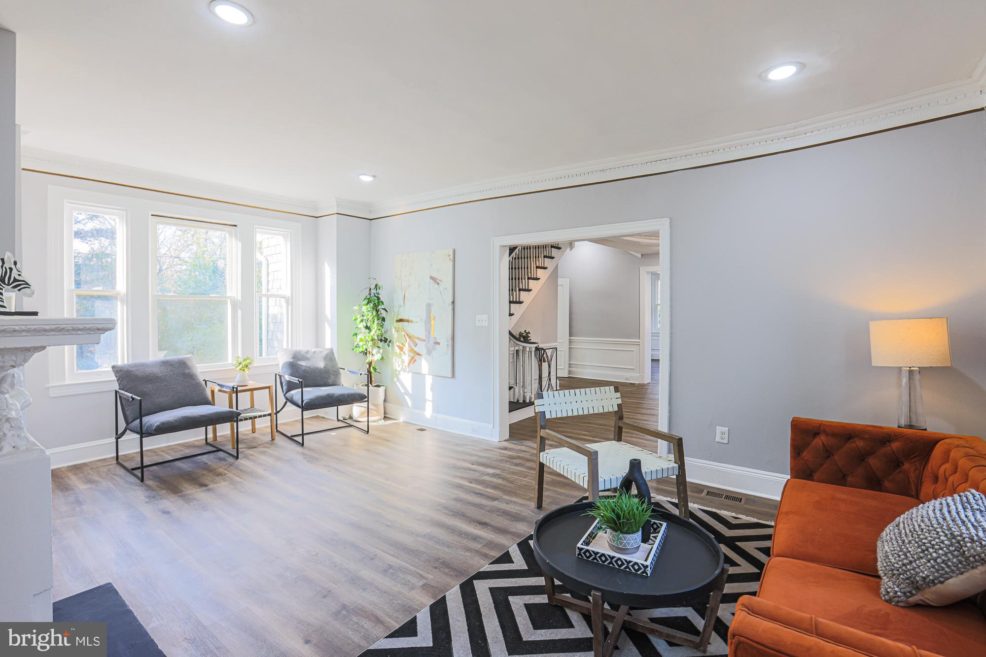 WINDSOR HILLS - Residential