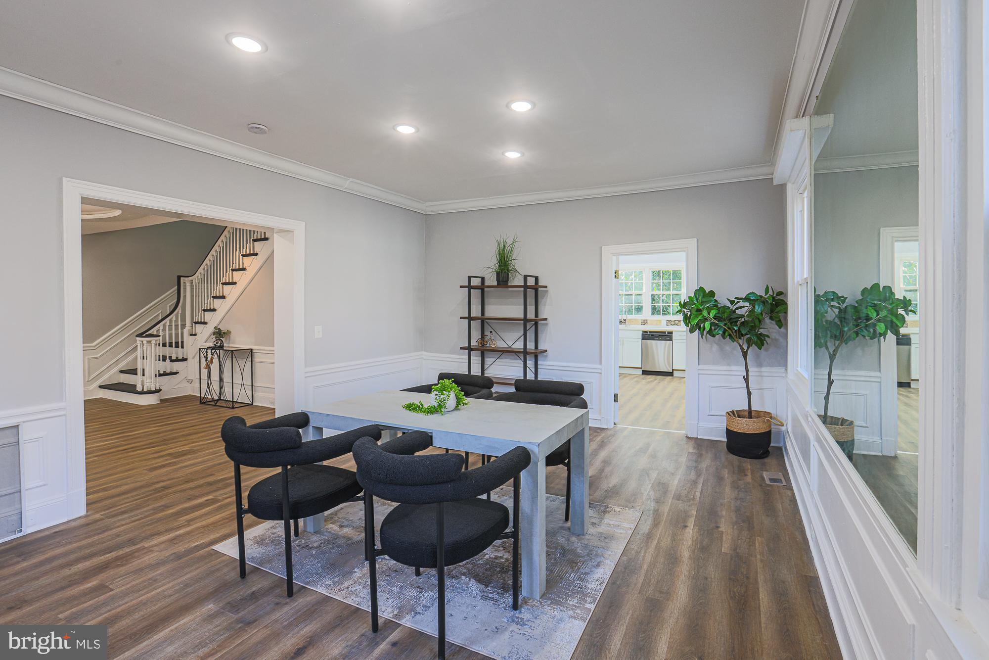 WINDSOR HILLS - Residential