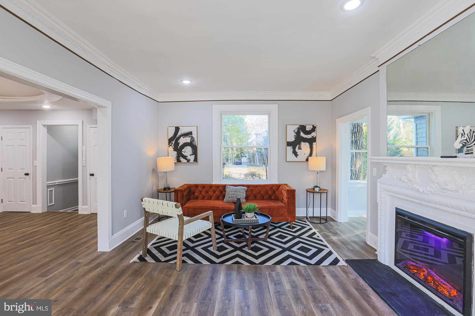 WINDSOR HILLS - Residential