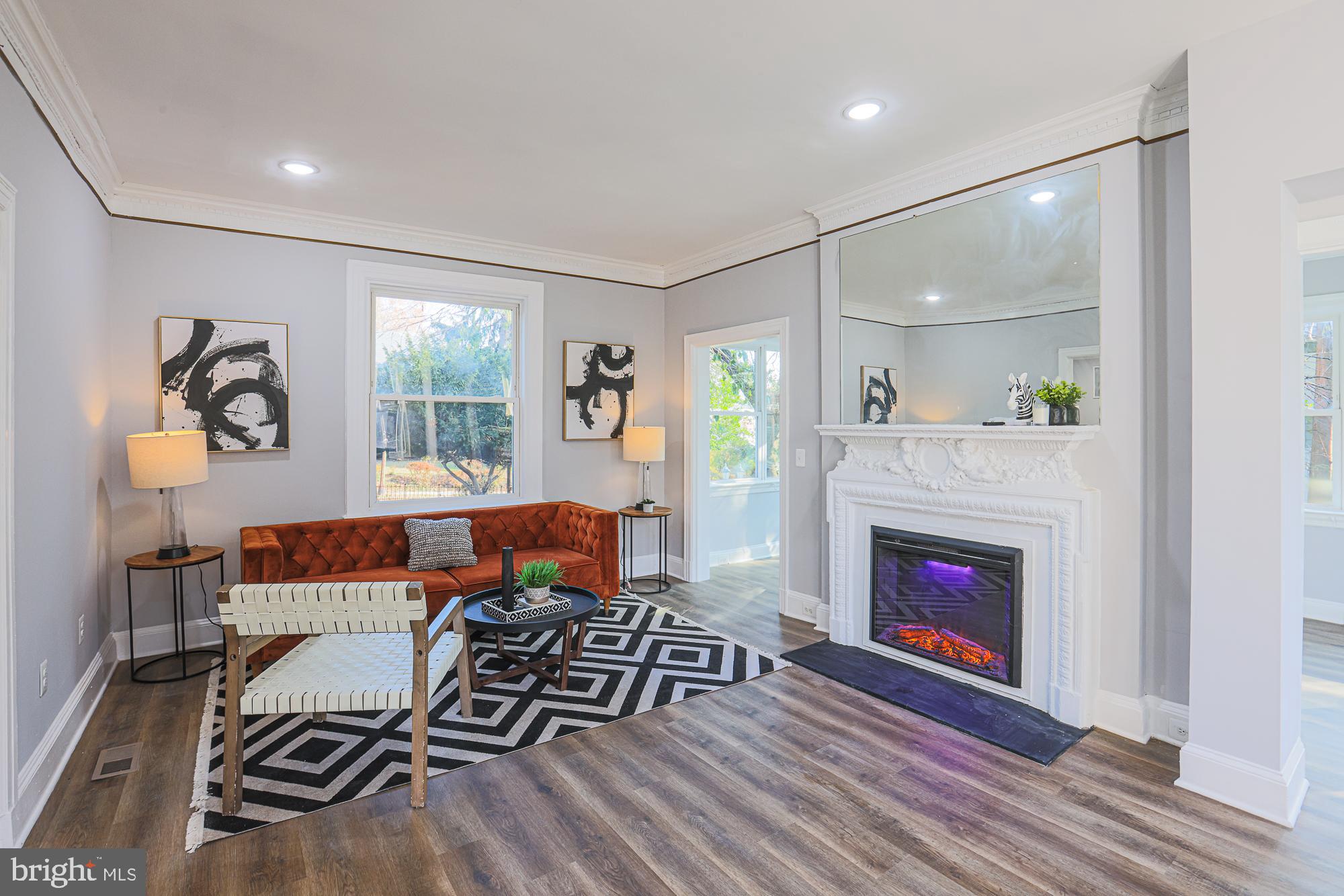 WINDSOR HILLS - Residential