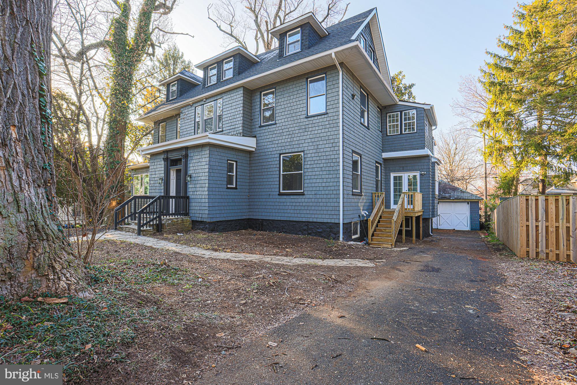 WINDSOR HILLS - Residential