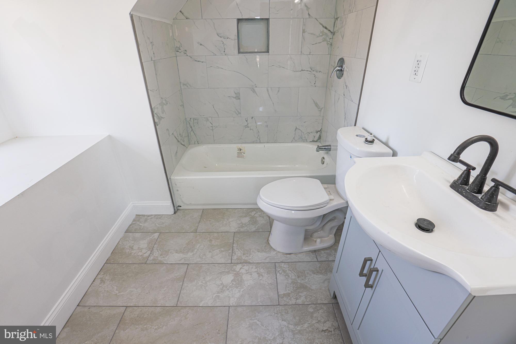 WINDSOR HILLS - Residential