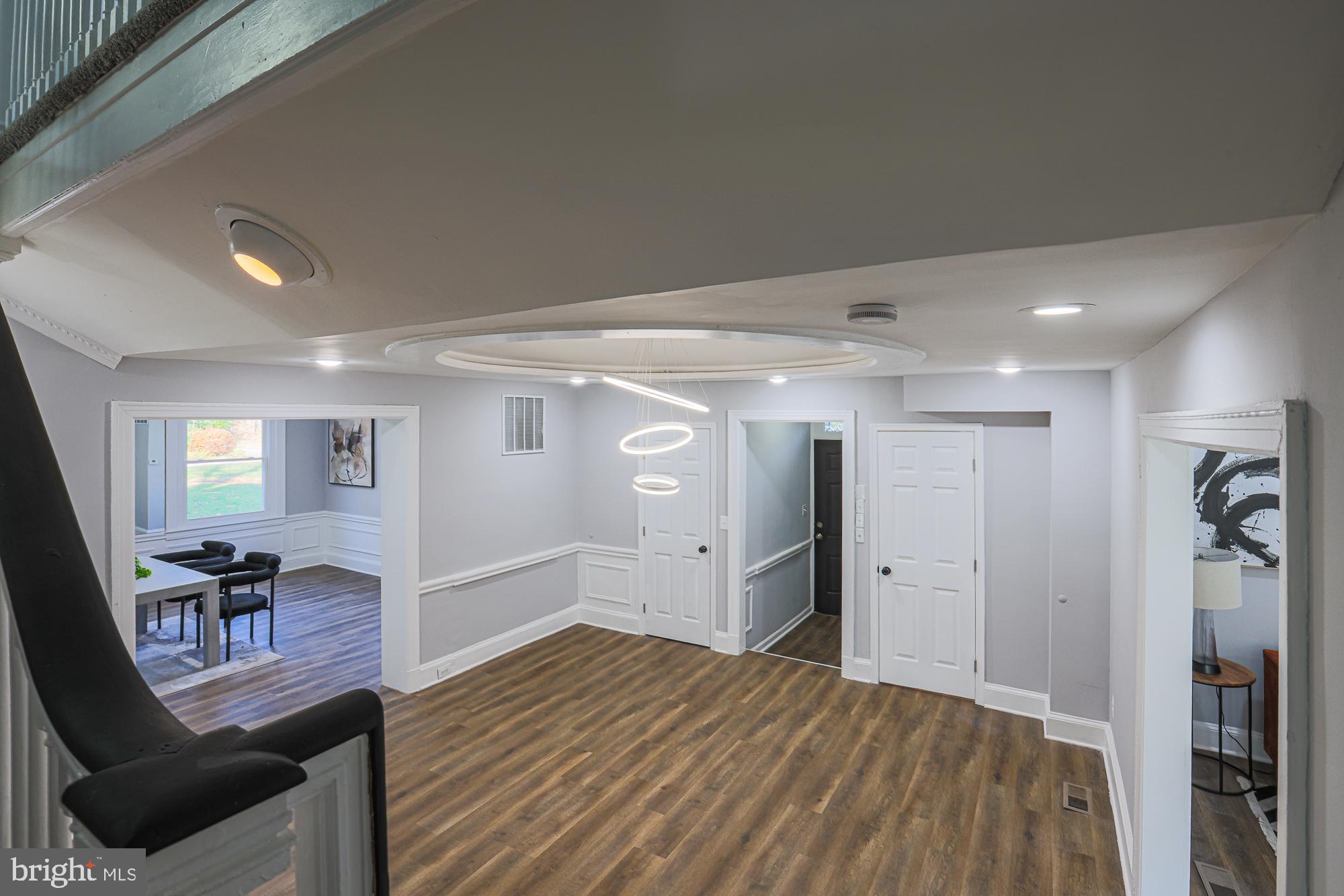 WINDSOR HILLS - Residential