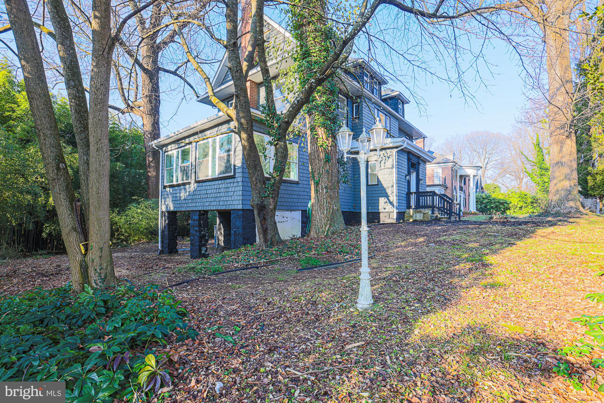 WINDSOR HILLS - Residential