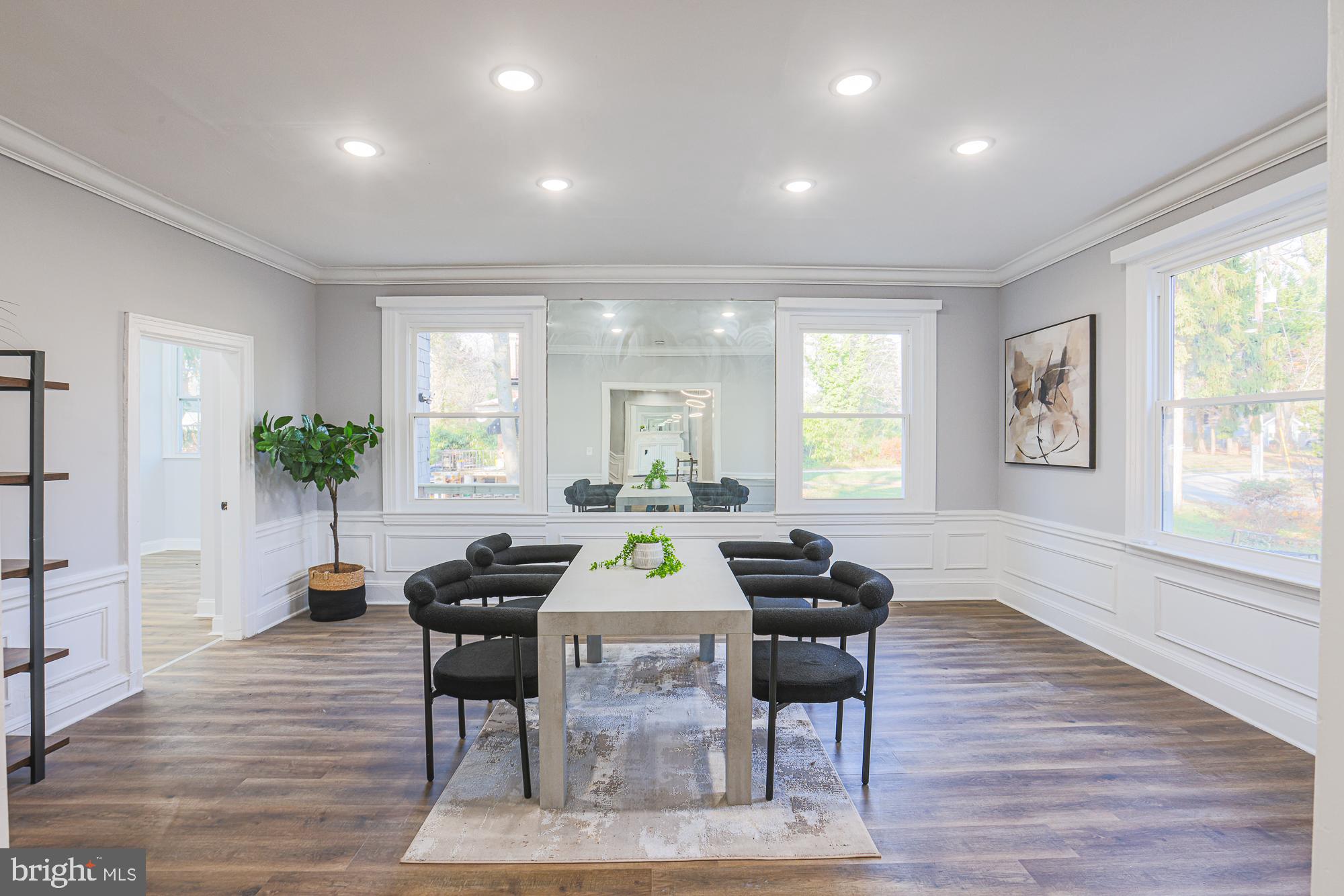 WINDSOR HILLS - Residential