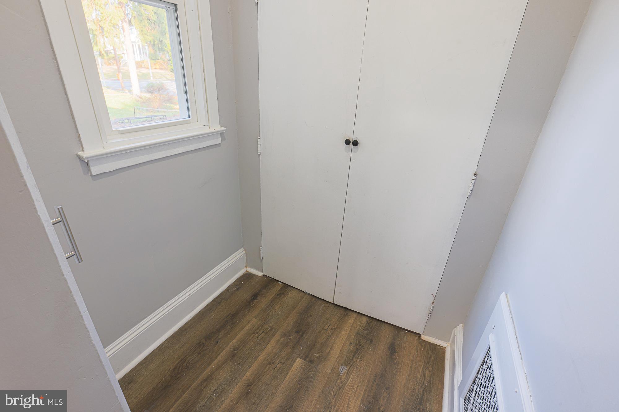 WINDSOR HILLS - Residential