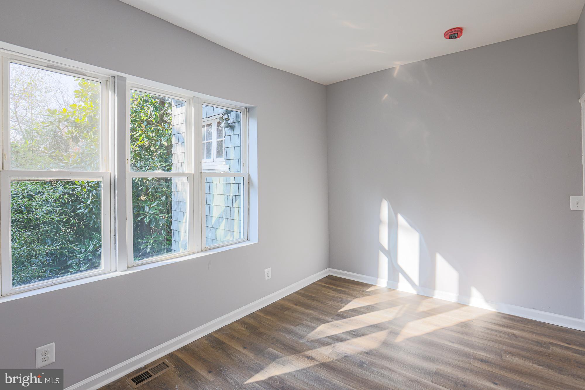 WINDSOR HILLS - Residential