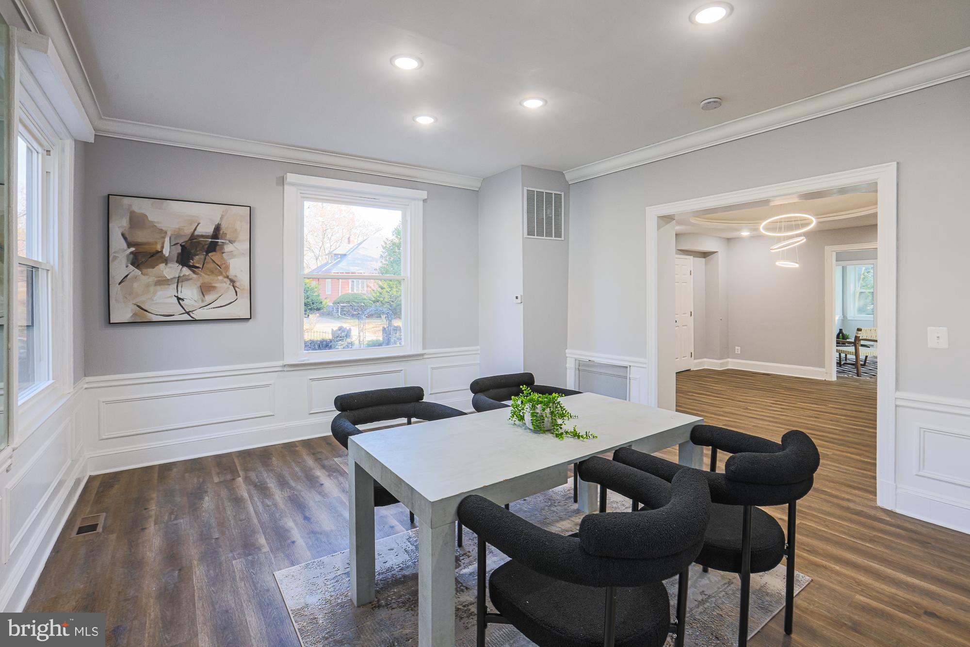 WINDSOR HILLS - Residential