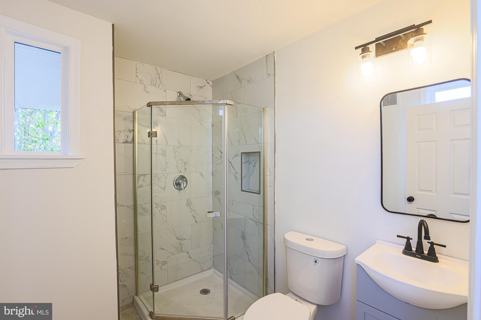 WINDSOR HILLS - Residential