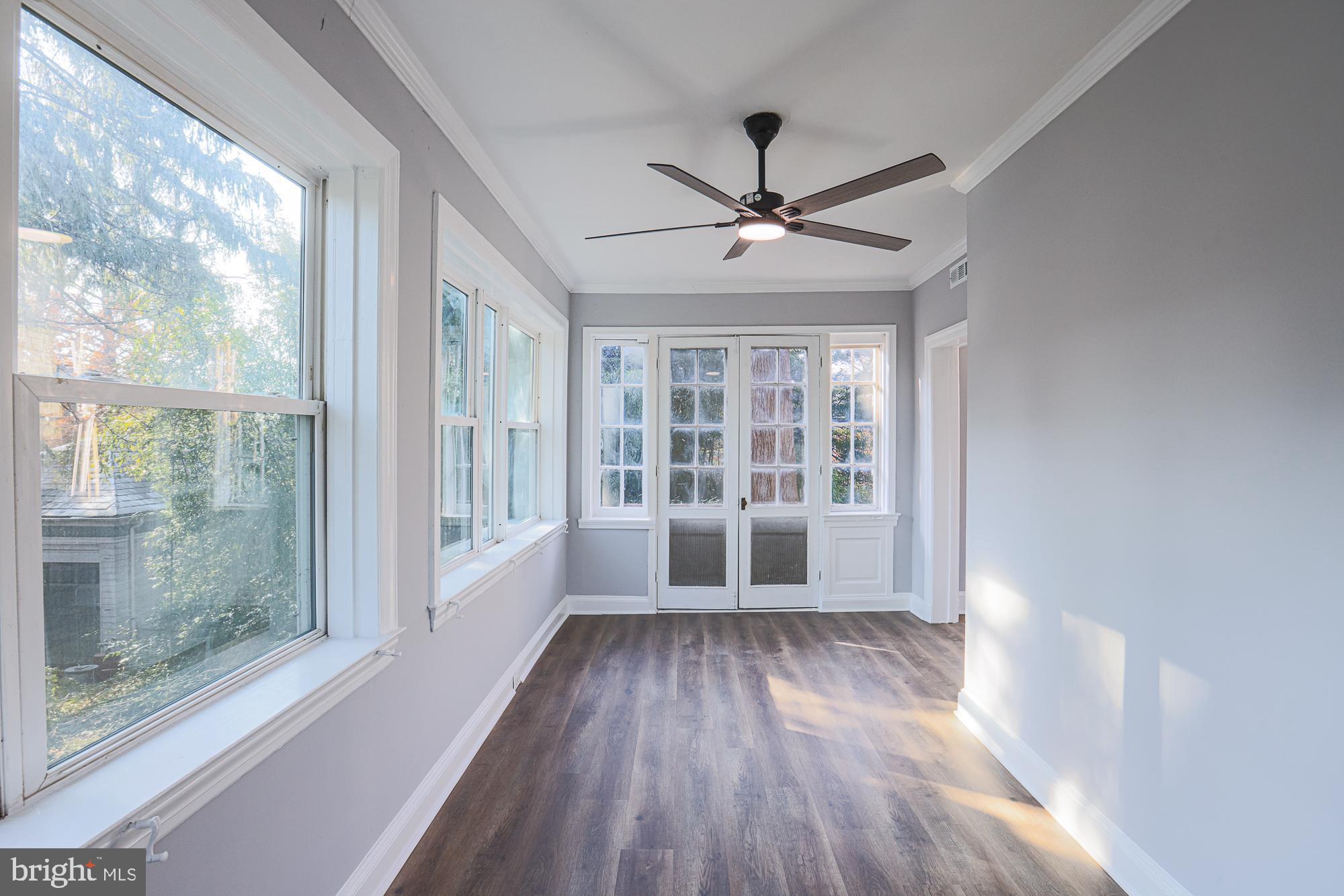 WINDSOR HILLS - Residential