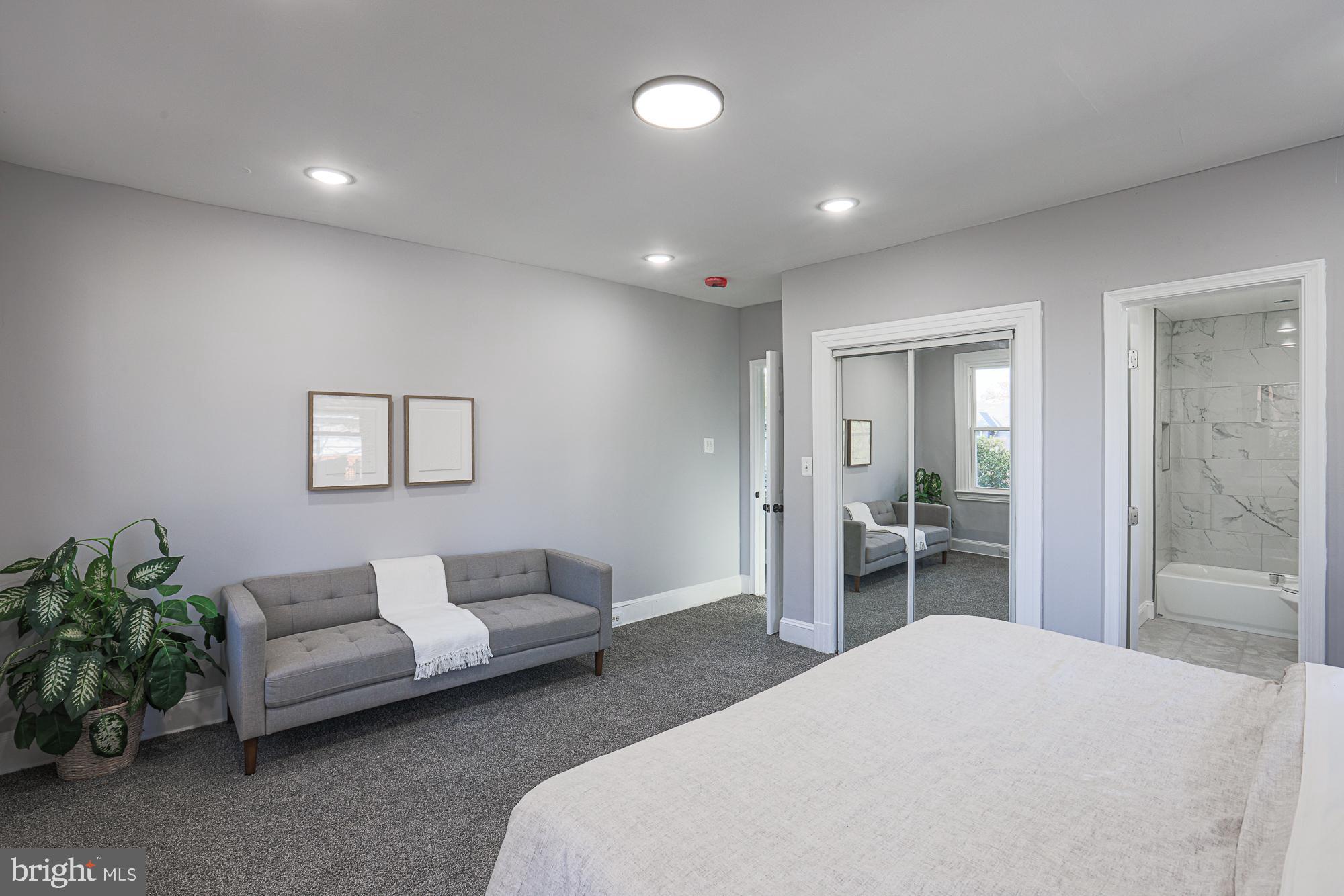 WINDSOR HILLS - Residential