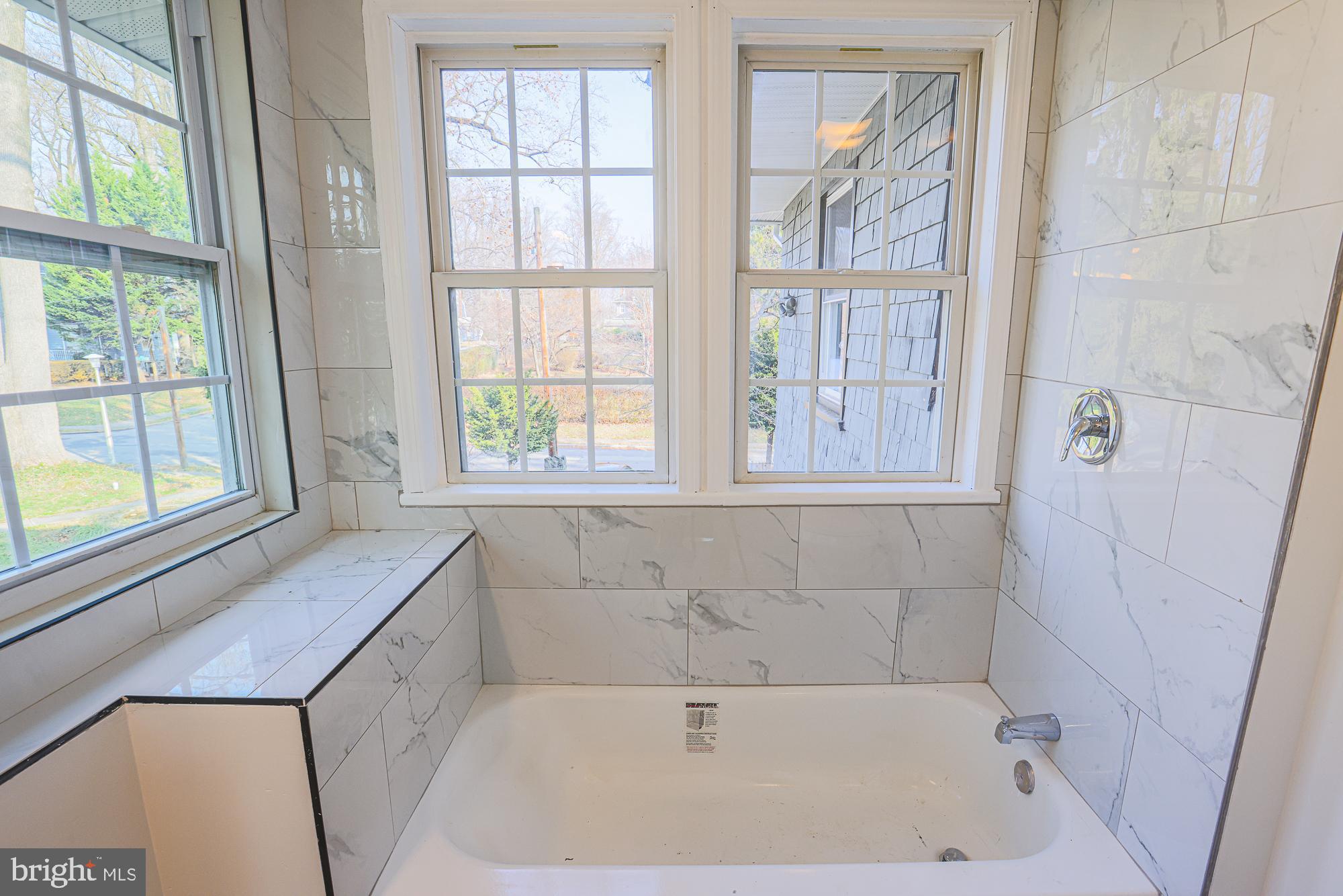 WINDSOR HILLS - Residential