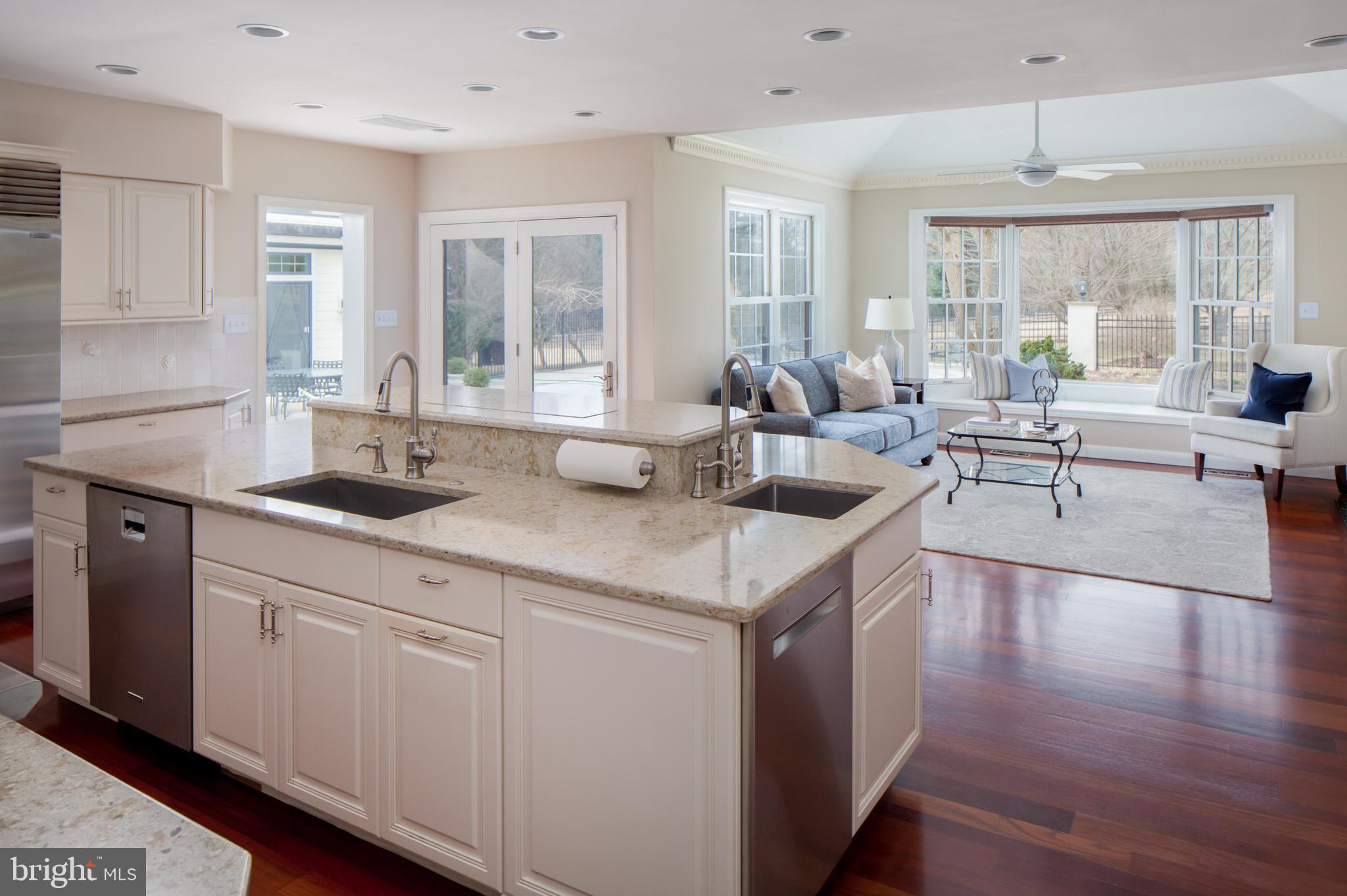 RADNOR HUNT - Residential