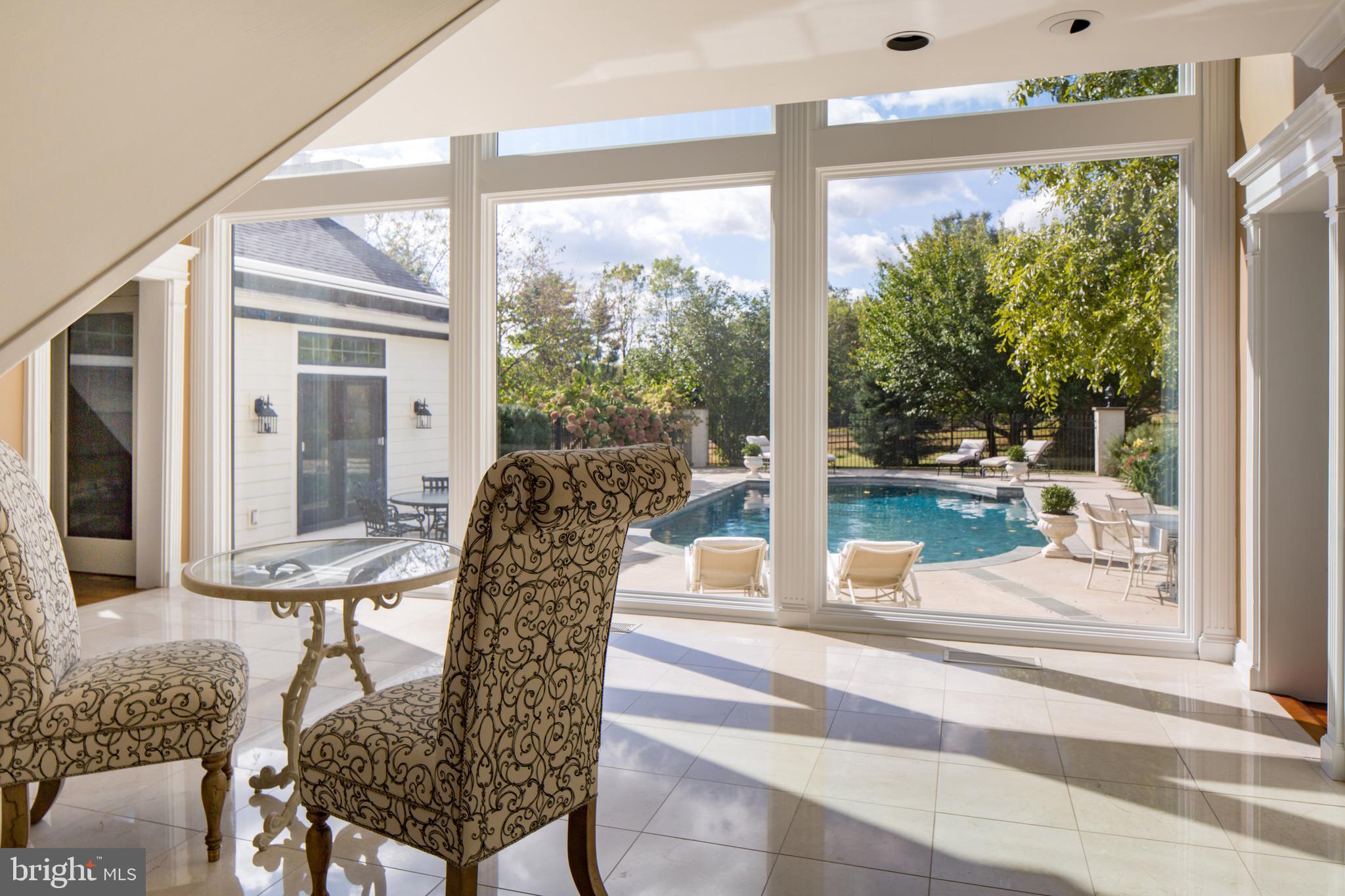 RADNOR HUNT - Residential
