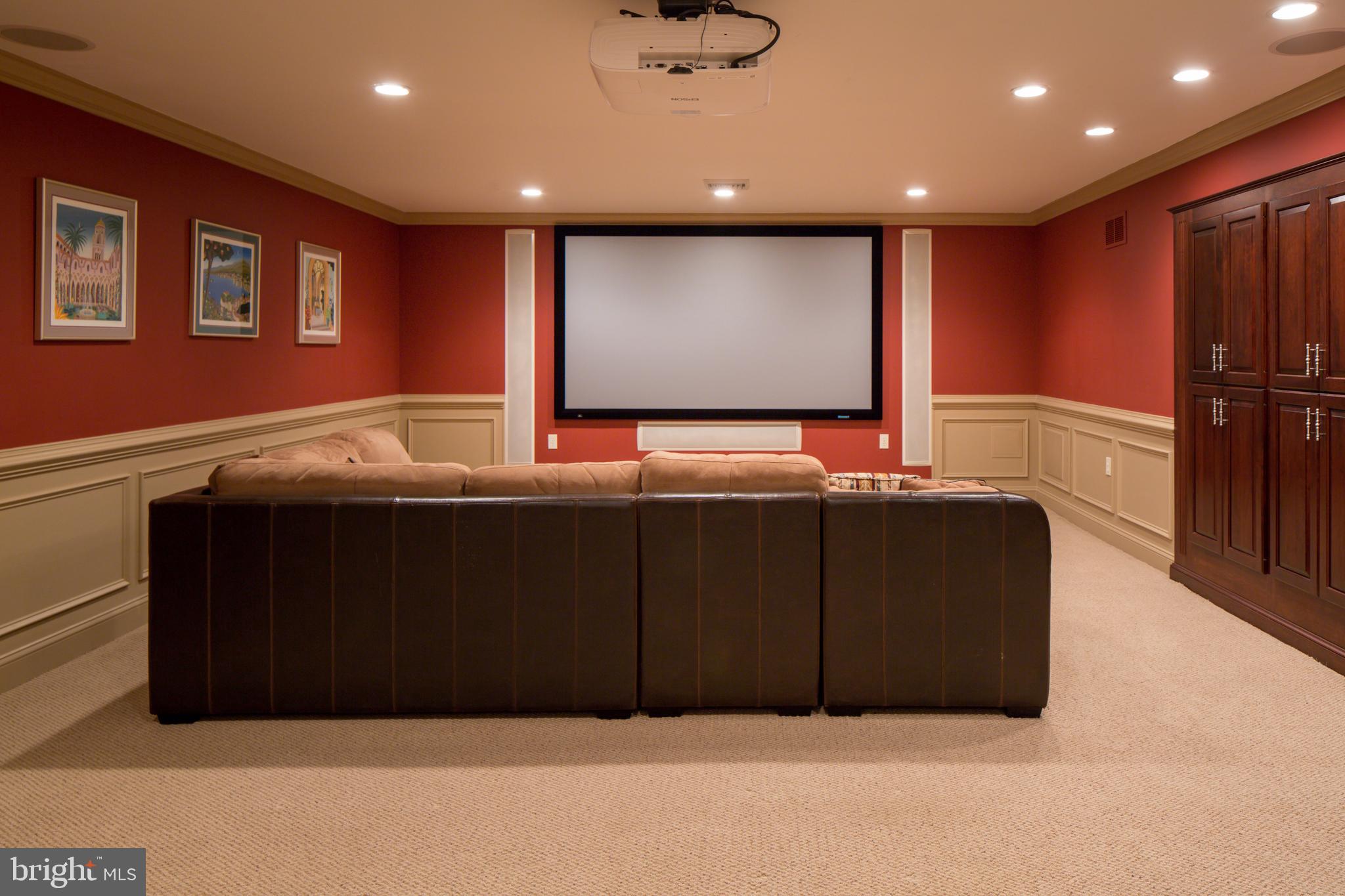 RADNOR HUNT - Residential