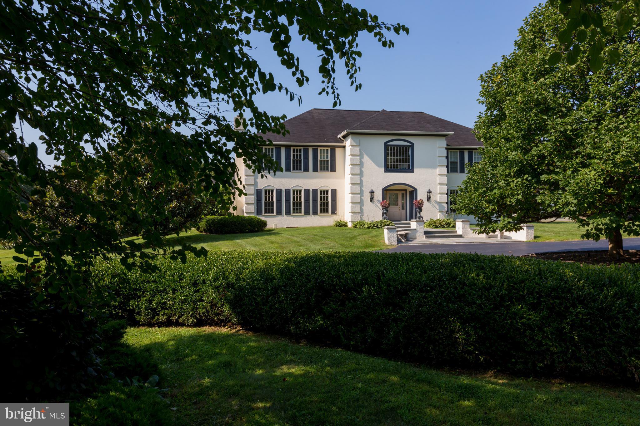 RADNOR HUNT - Residential