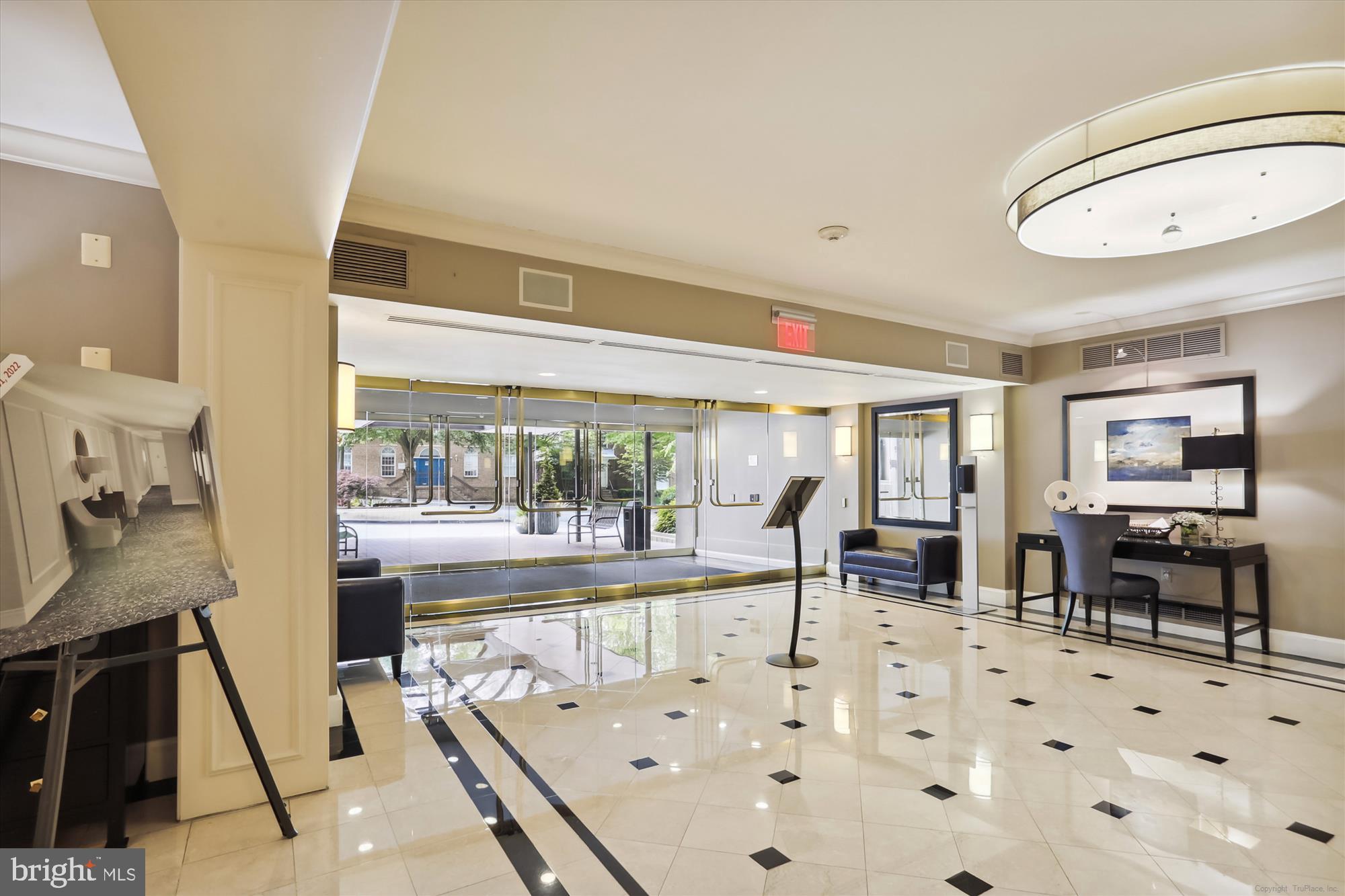 4601 N PARK AVENUE 1605-E