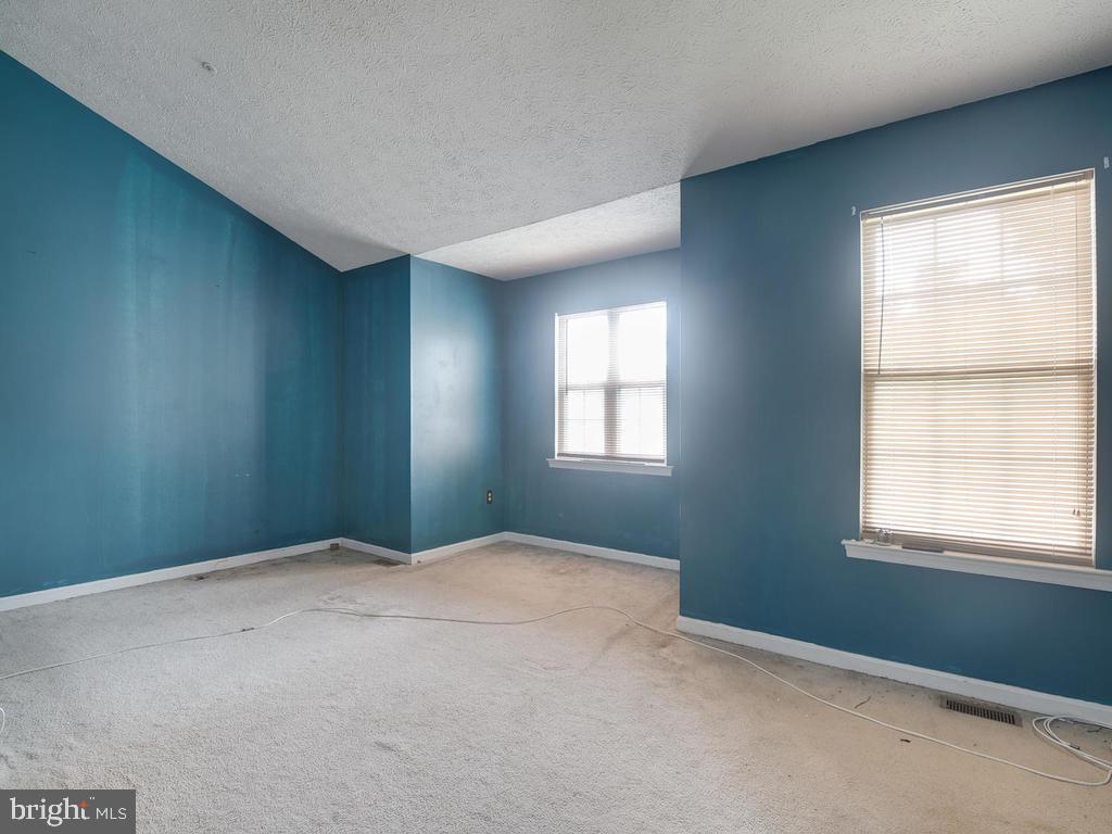 CLINTON DALE - Residential