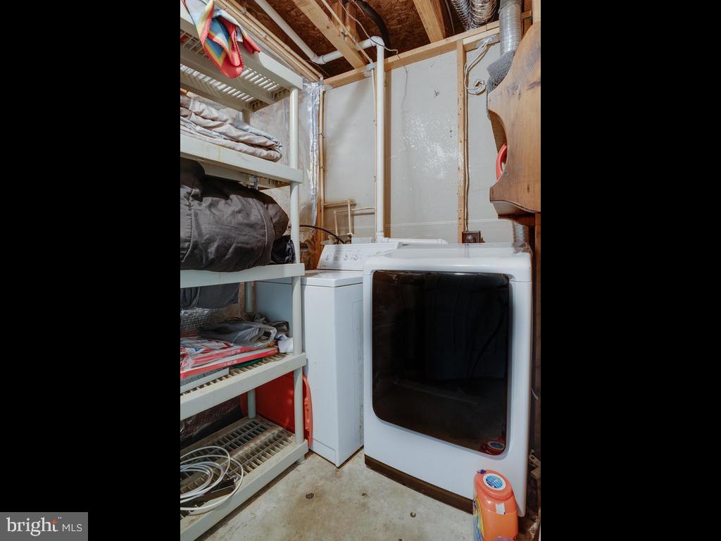 CLINTON DALE - Residential