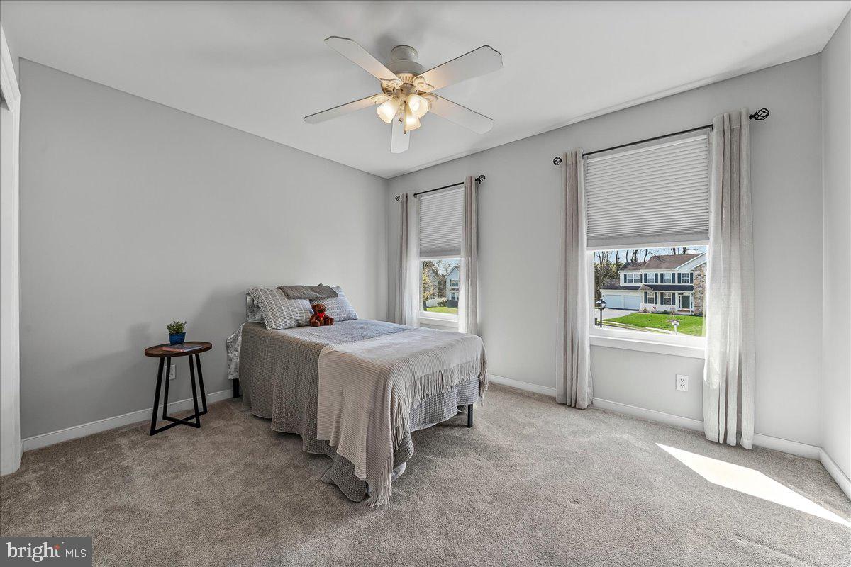 SPRINGFIELD CHASE - Residential