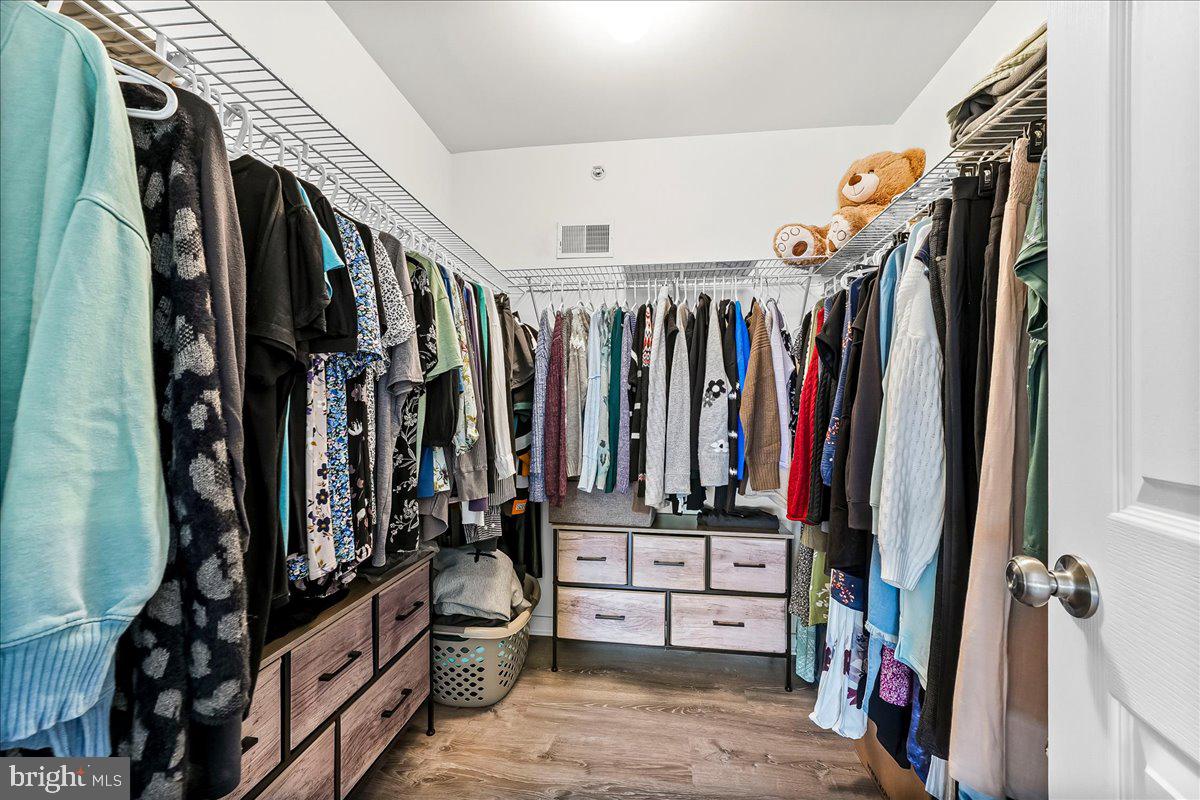 SPRINGFIELD CHASE - Residential