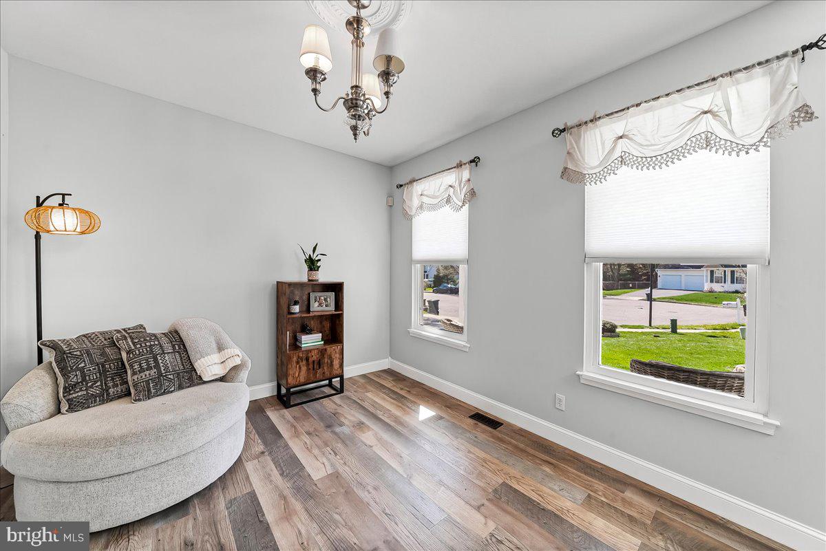 SPRINGFIELD CHASE - Residential