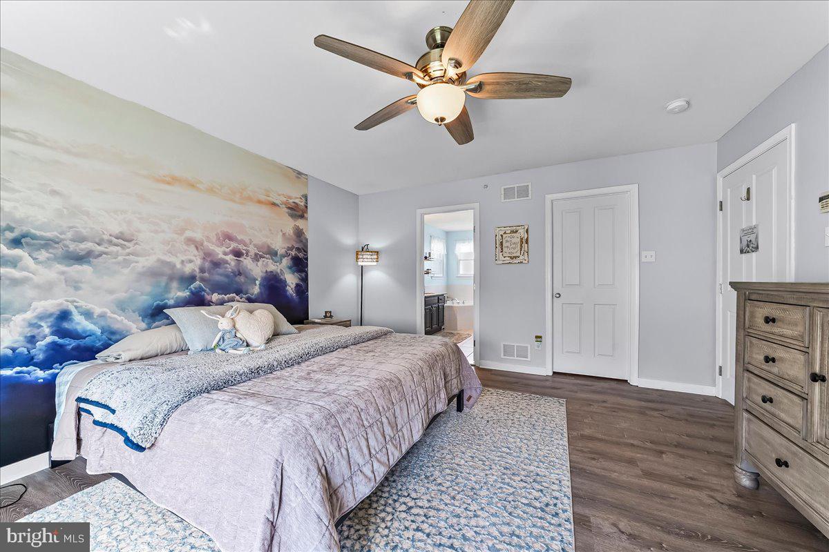 SPRINGFIELD CHASE - Residential