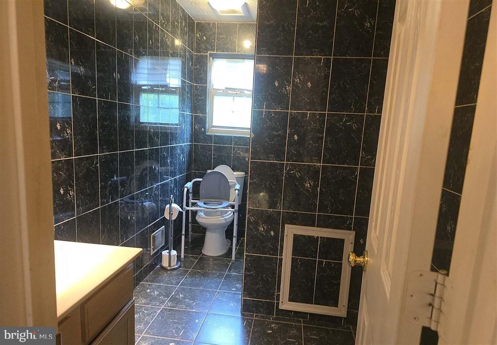 2448 SHELLCOVE COURT
