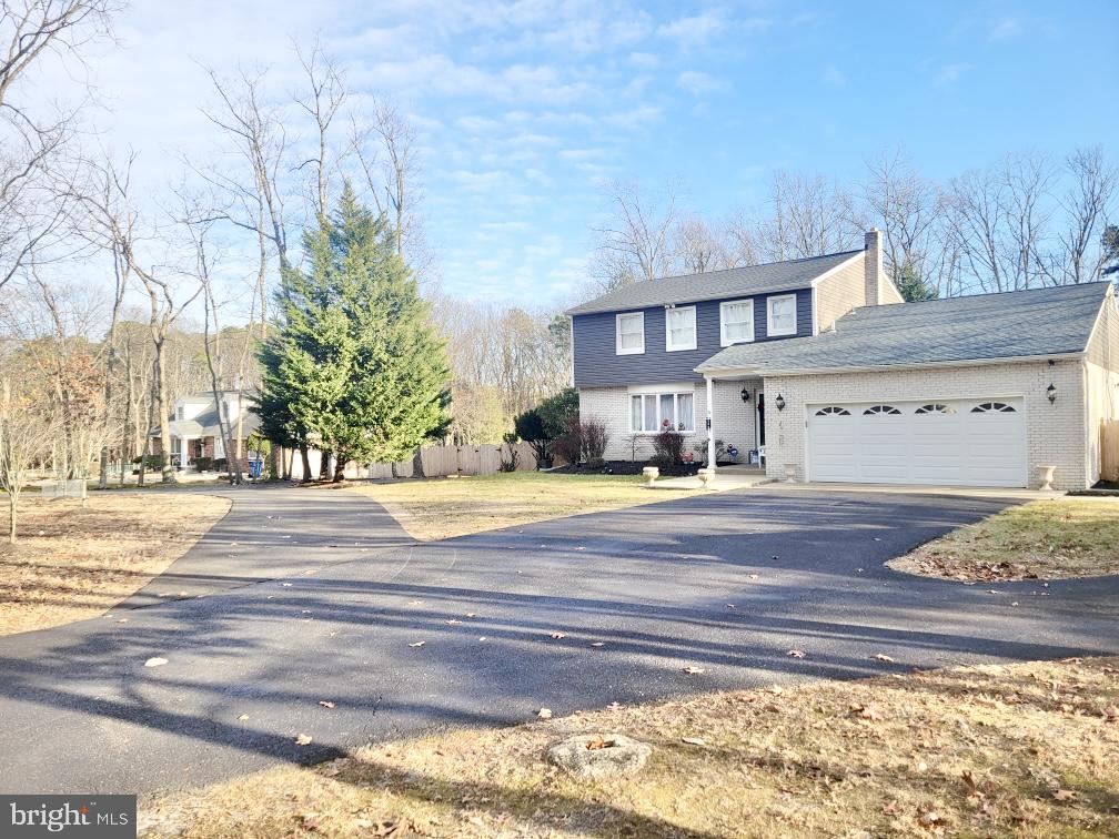 15 LIPPINCOTT AVENUE