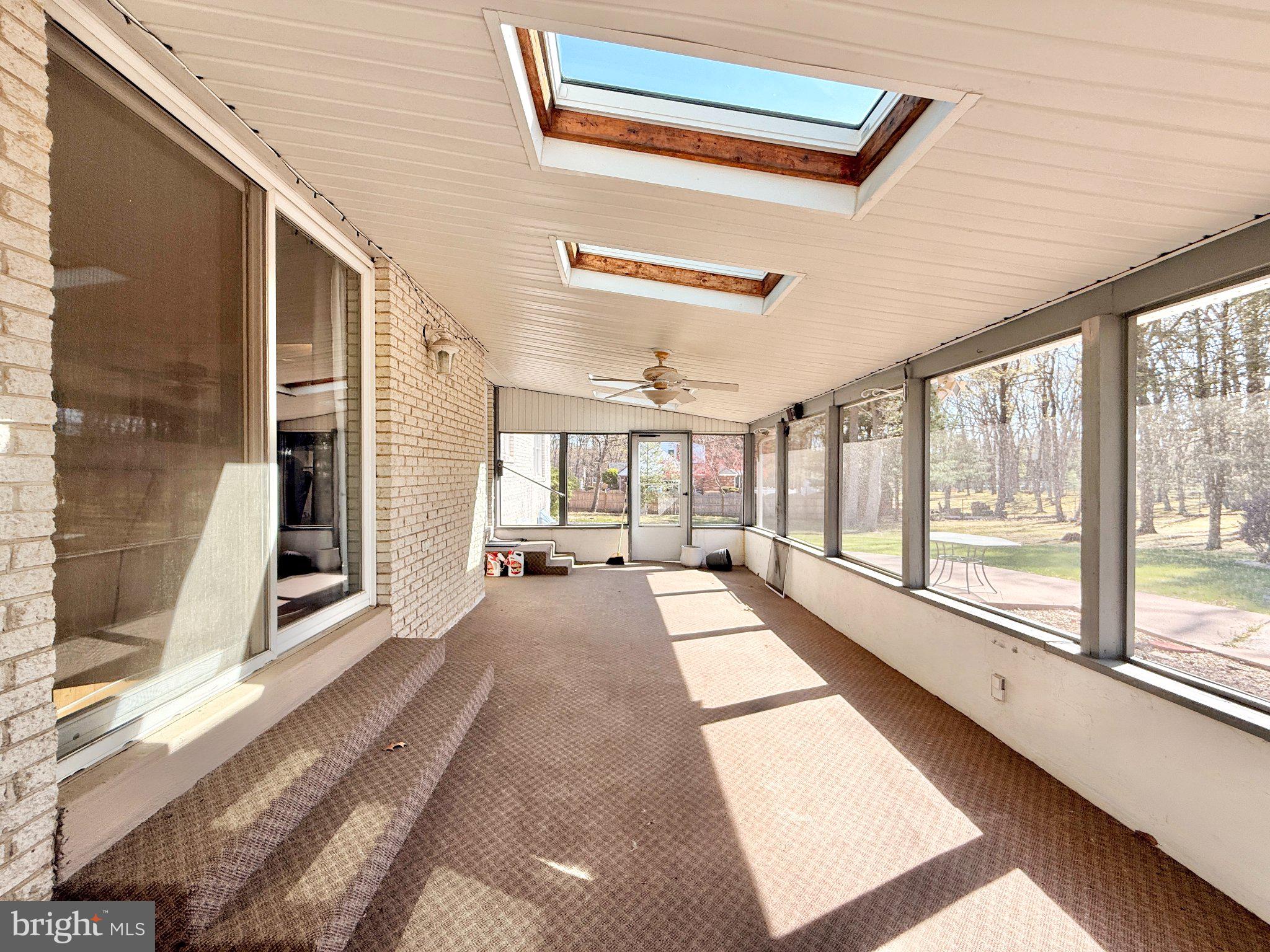 15 LIPPINCOTT AVENUE