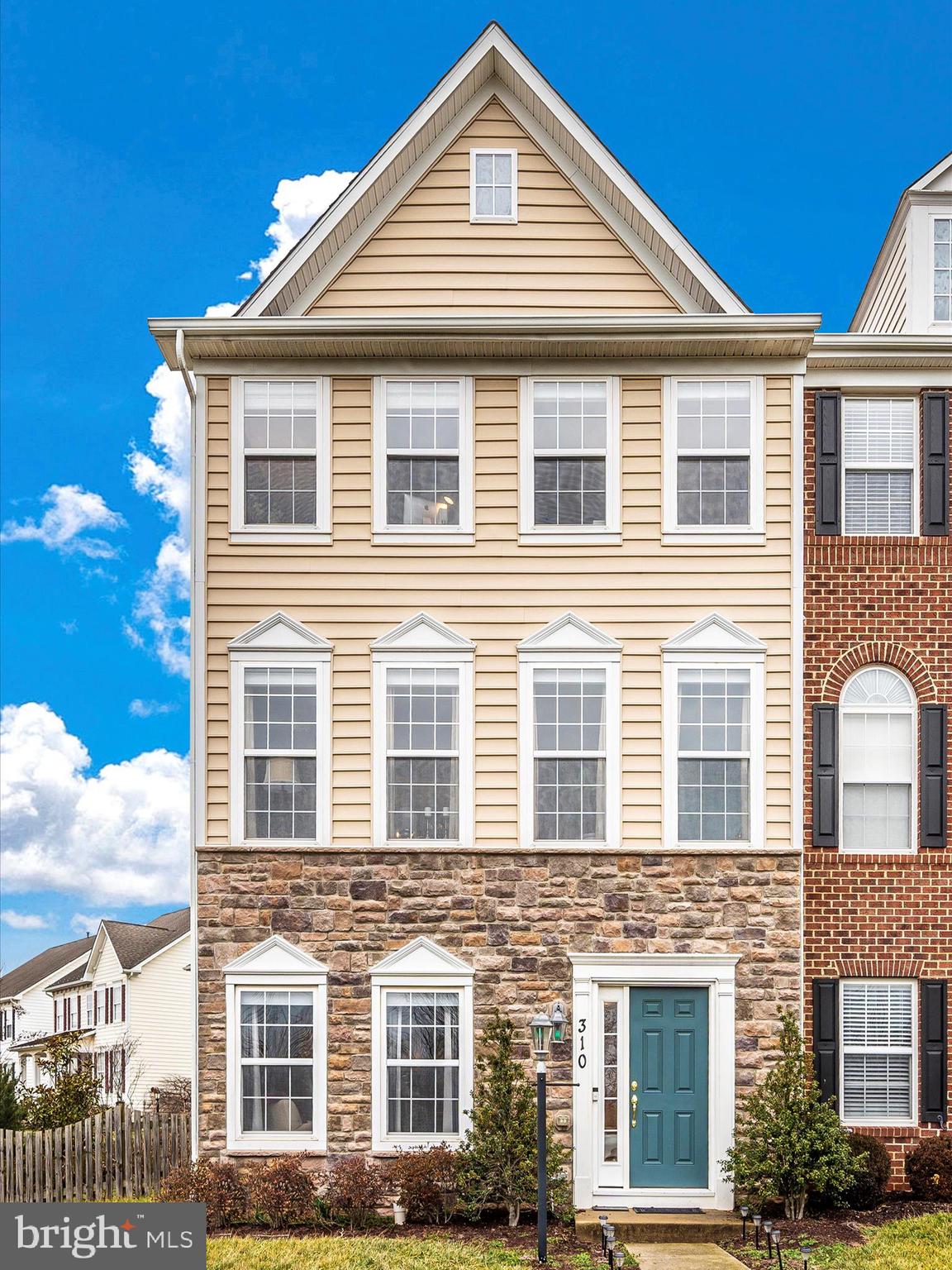 BRINKLEY MANOR - Residential