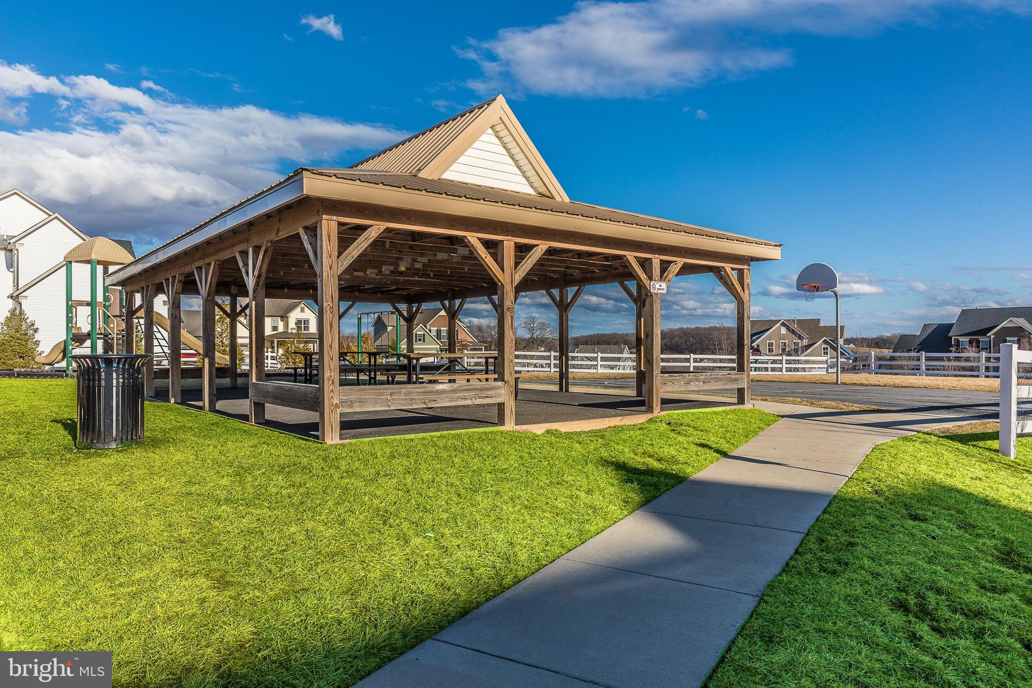 BRINKLEY MANOR - Residential