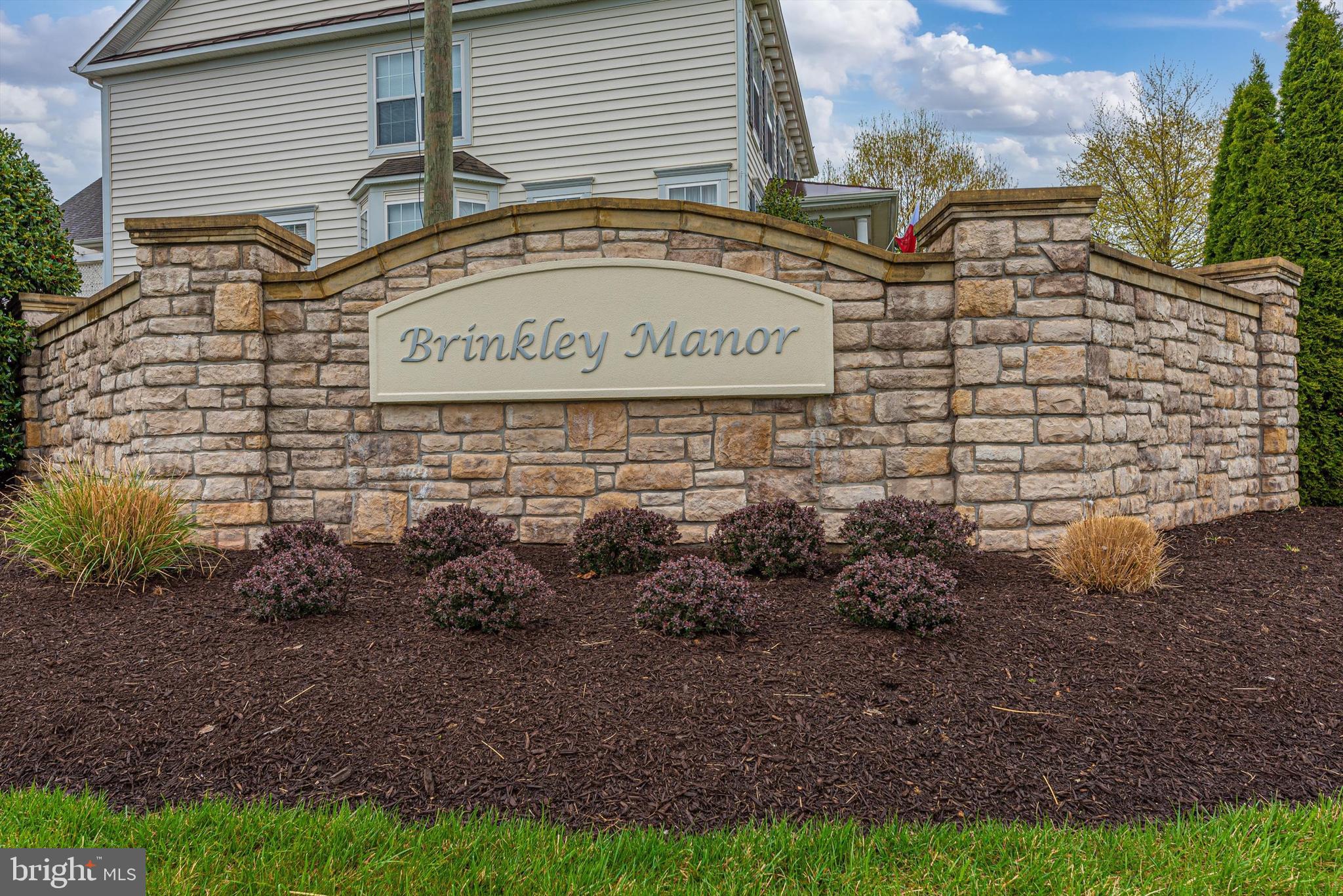 BRINKLEY MANOR - Residential