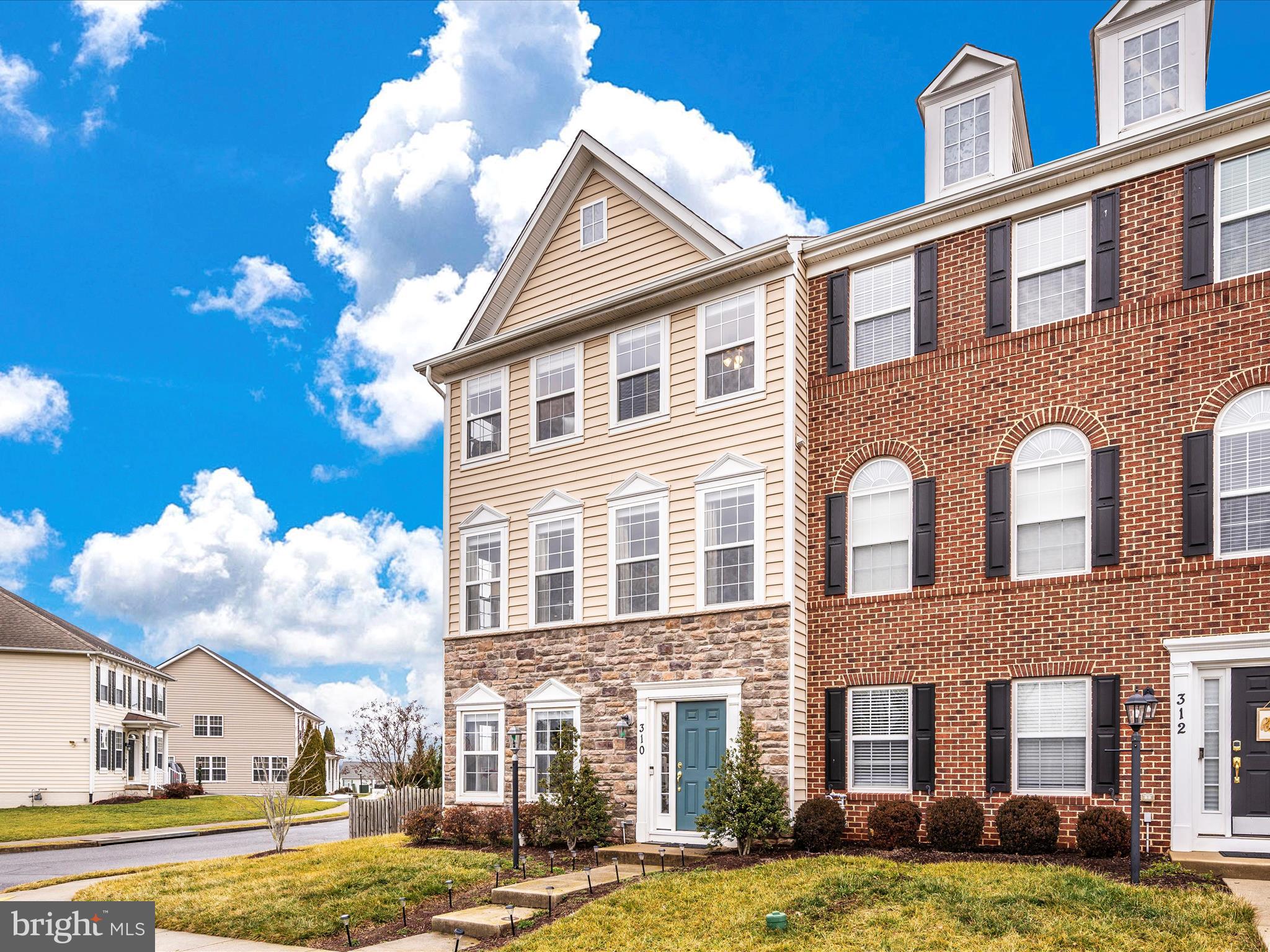 BRINKLEY MANOR - Residential