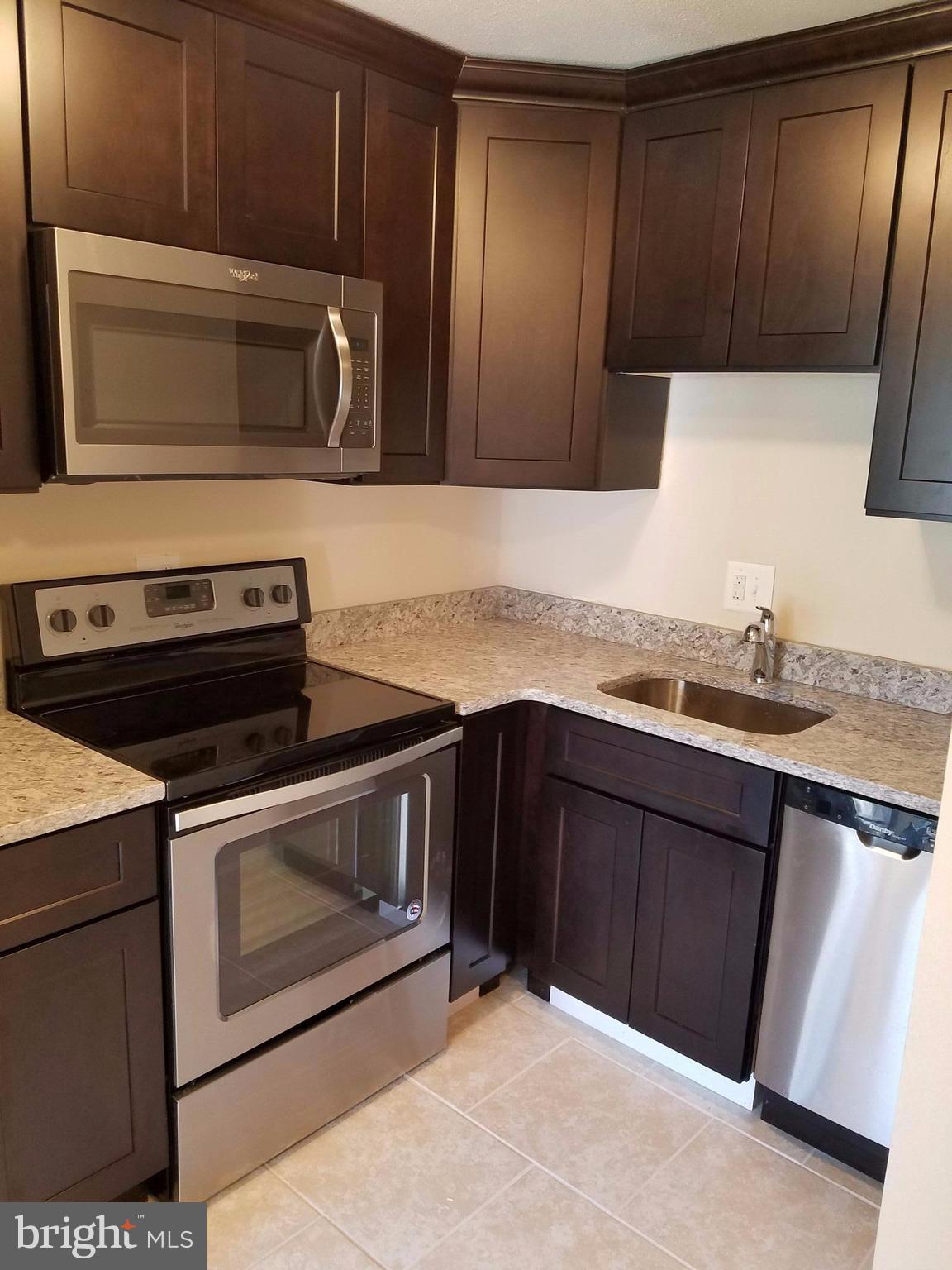 CENTRAL PARK CONDO - Residential